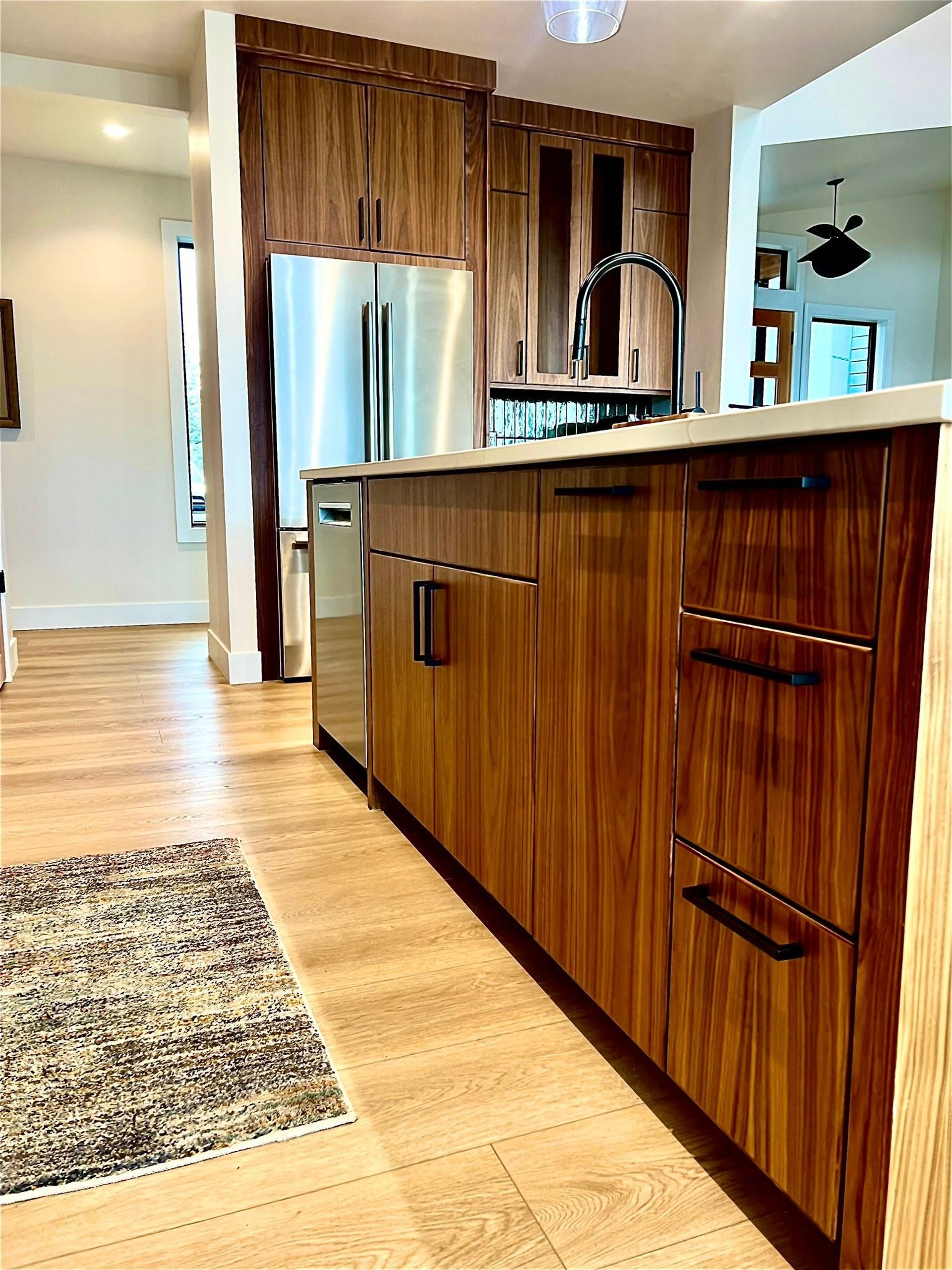 black and white bed linen