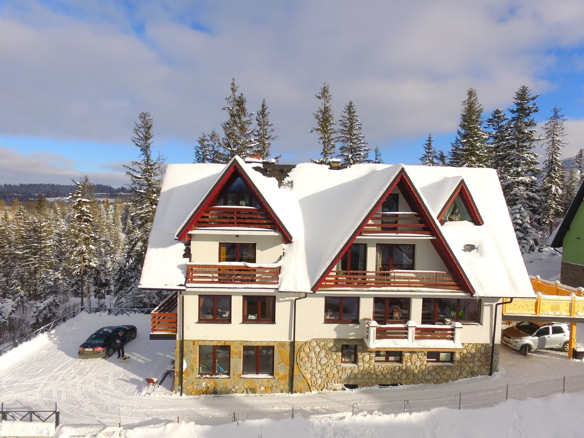 black and white bed linen