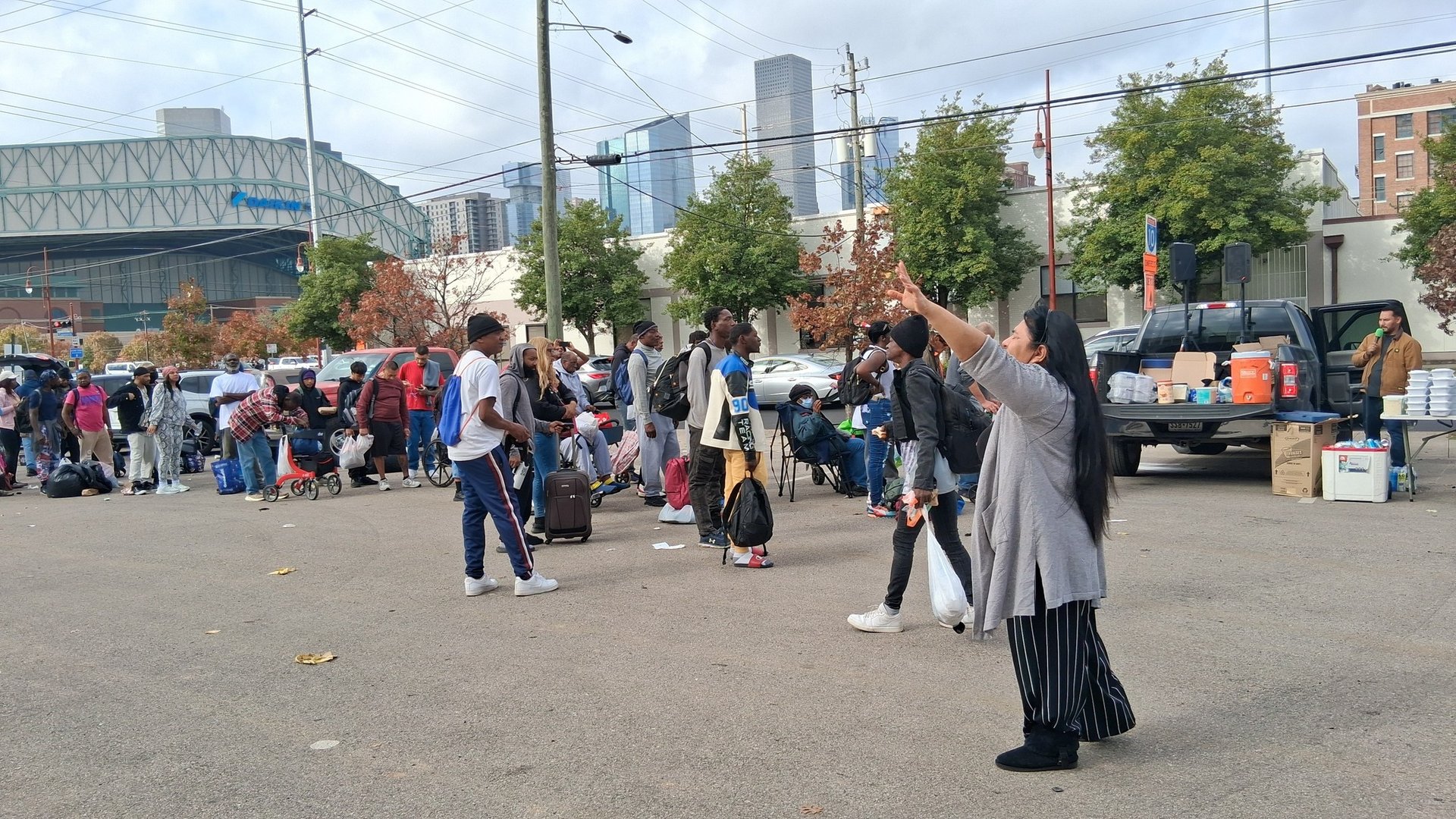 black and white bed linen