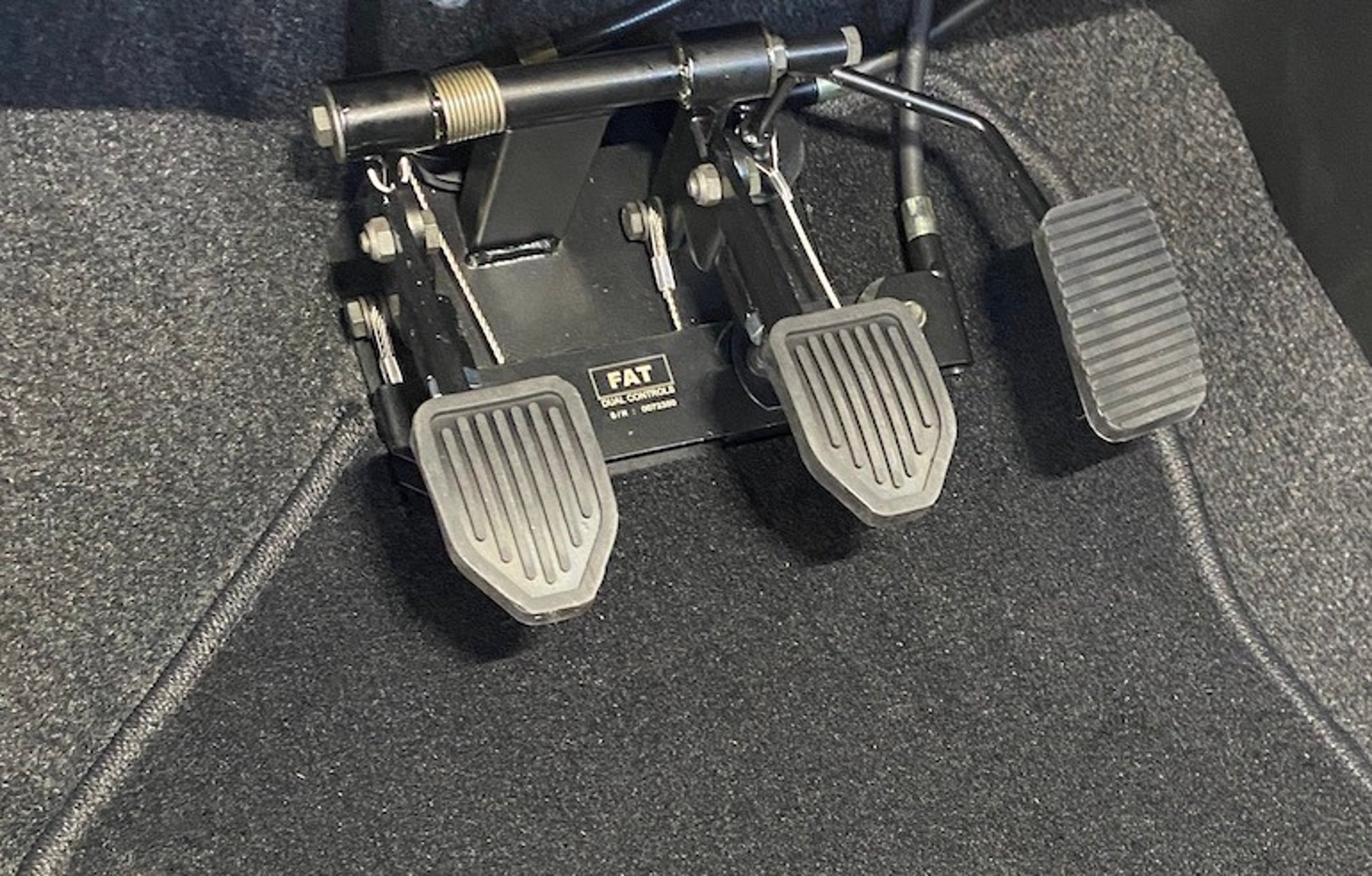 gray computer monitor