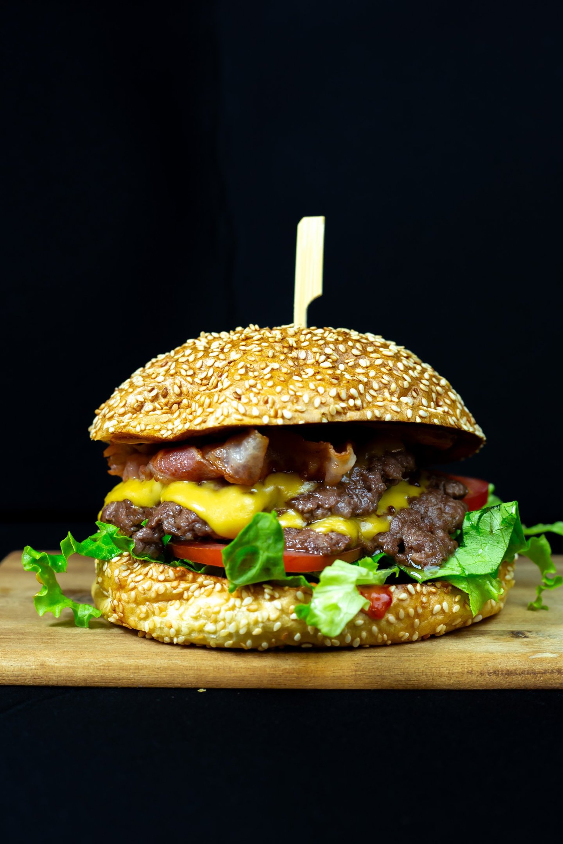 black and white bed linen