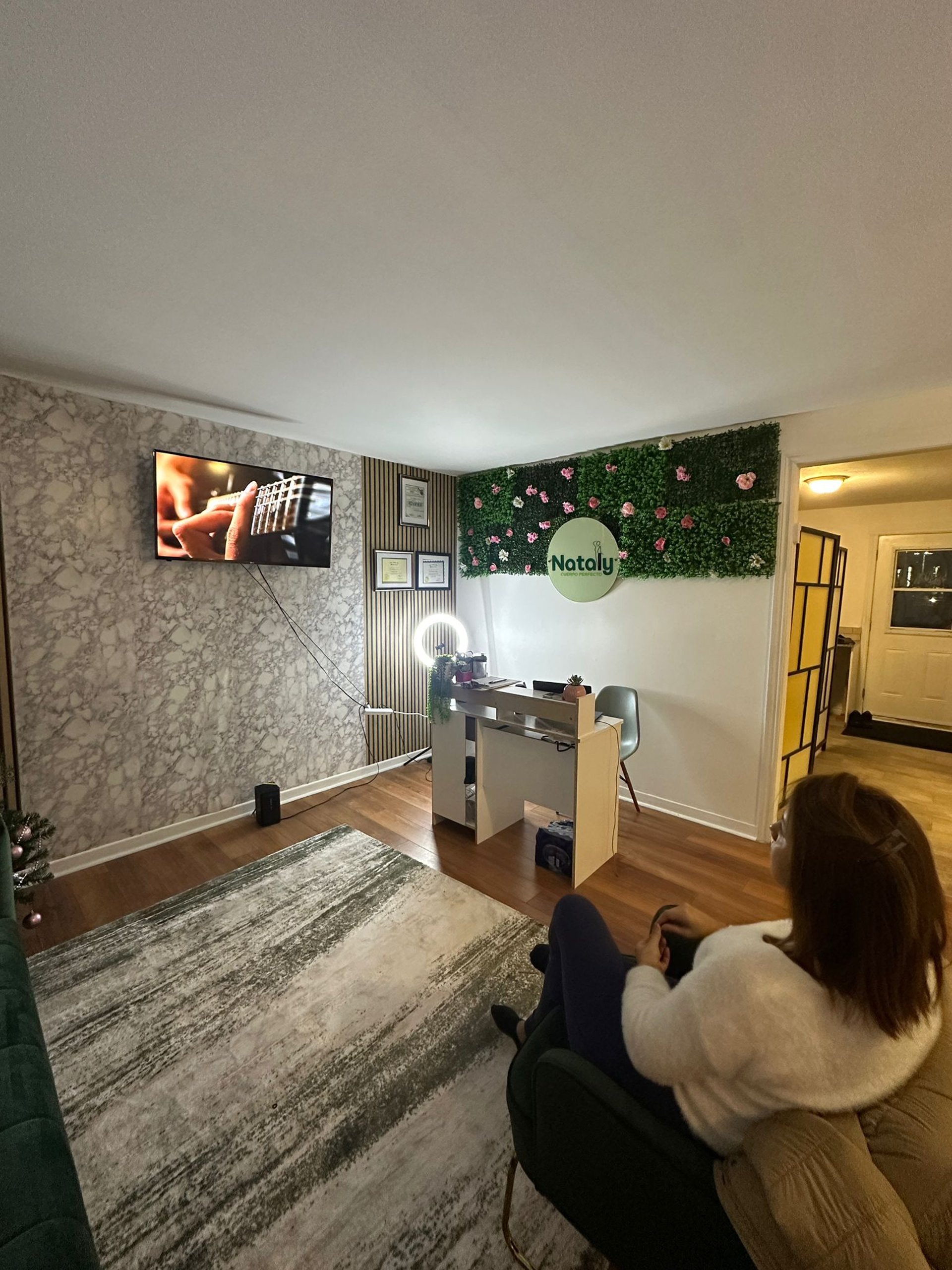 black and brown leather padded tub sofa