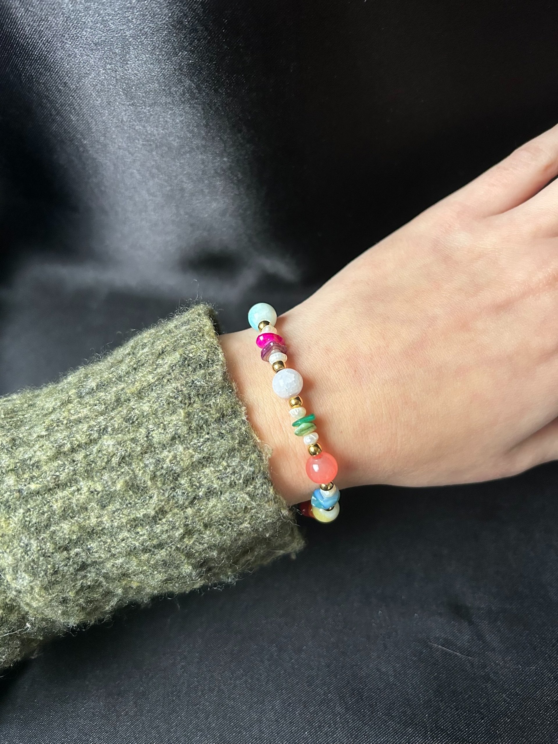 black and white bed linen