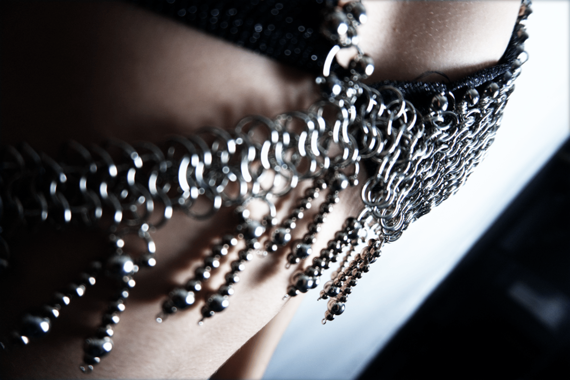 black and white bed linen