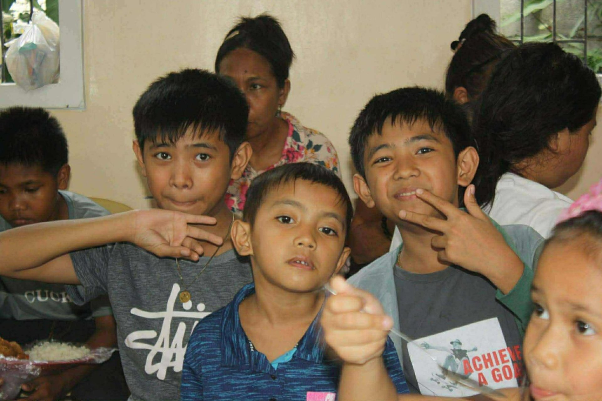 black and white bed linen