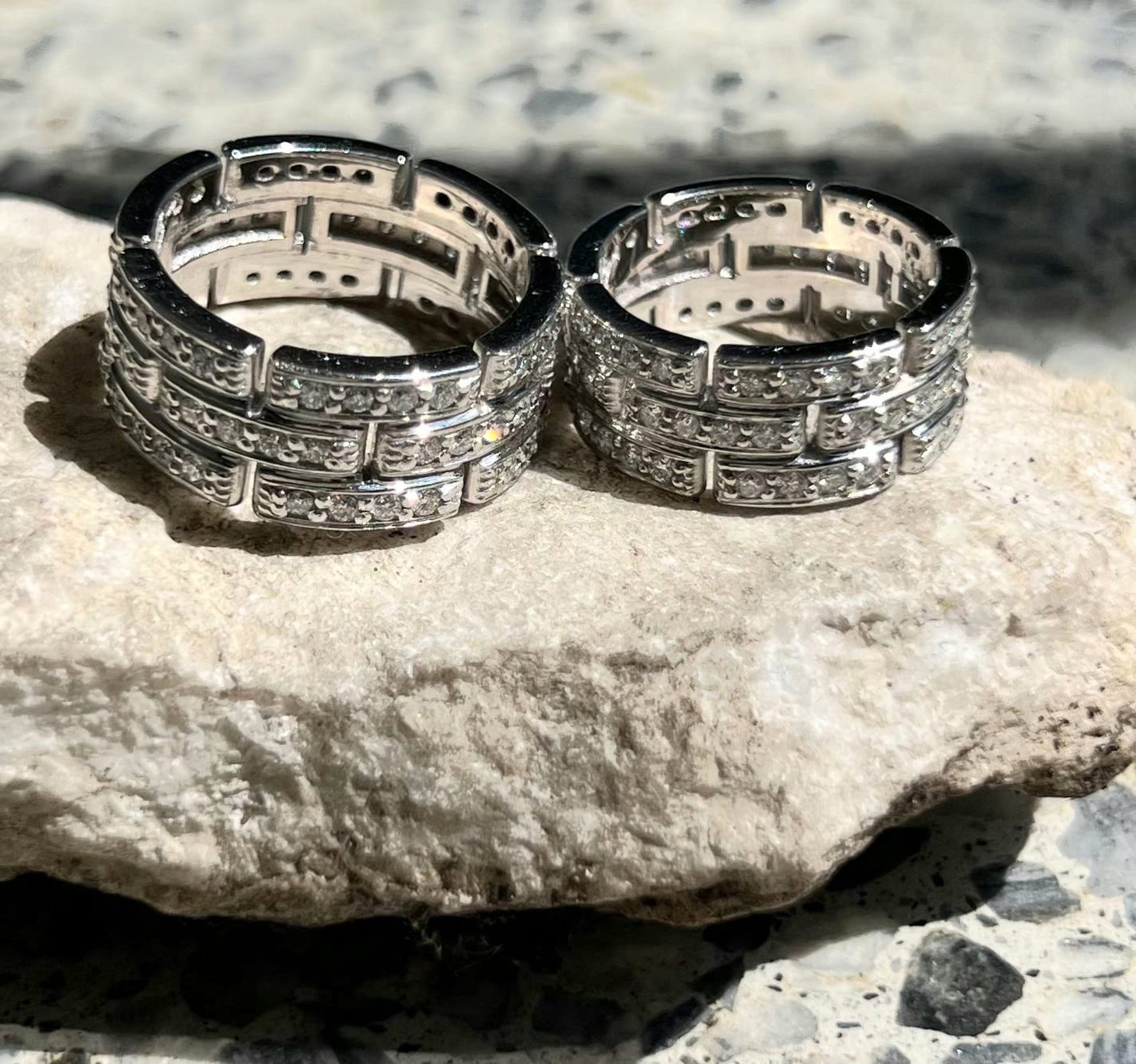 black and white bed linen