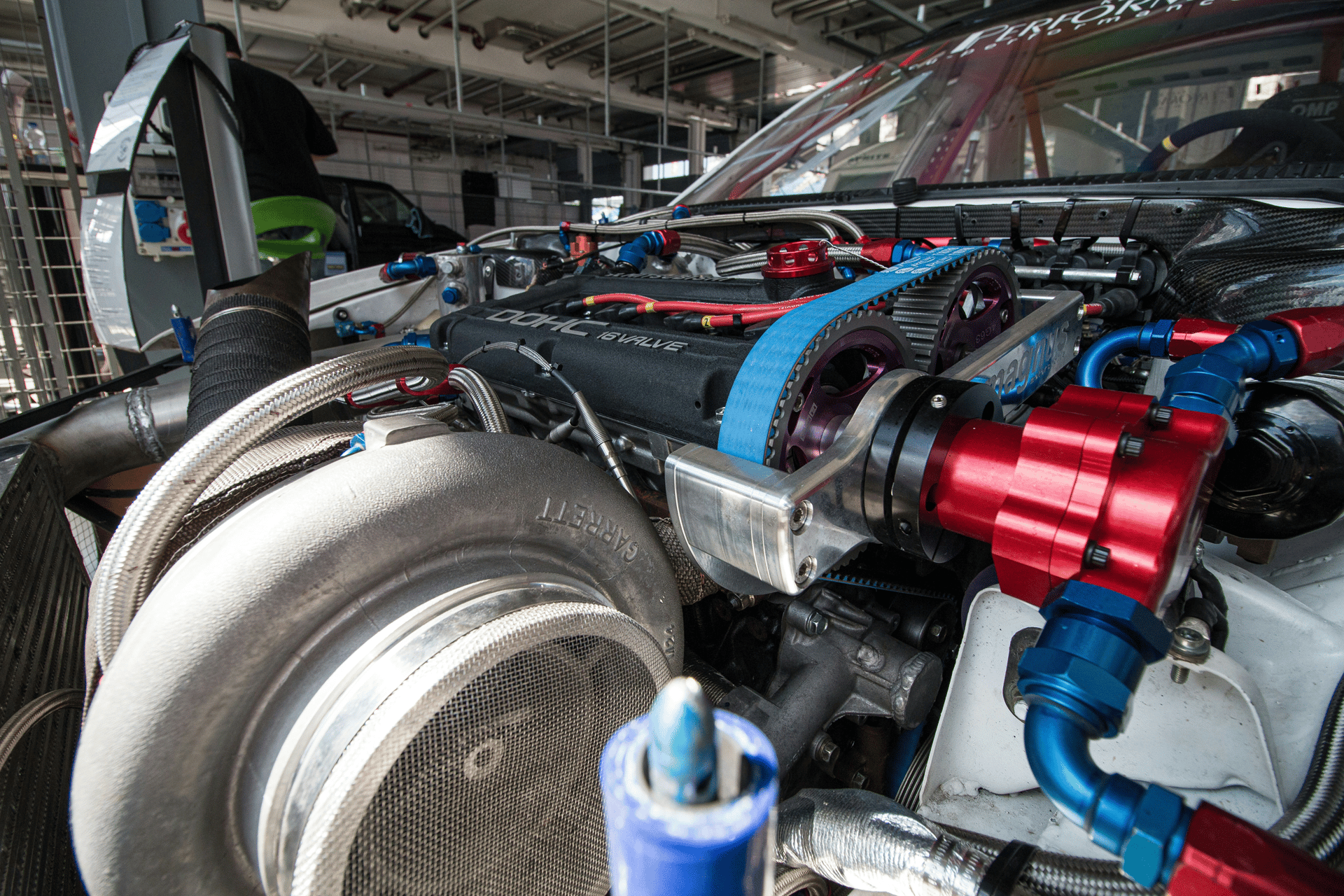 black and white bed linen