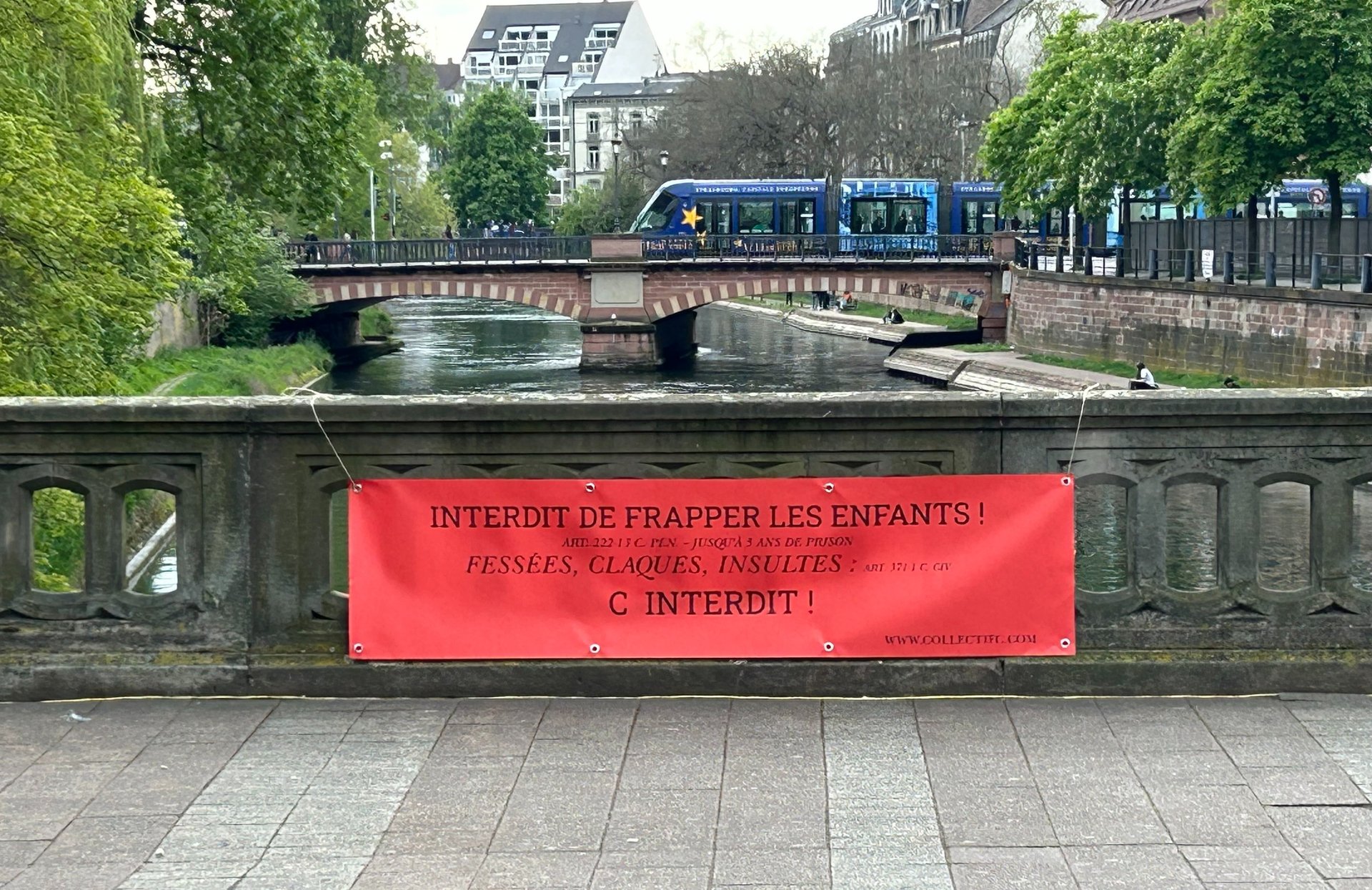 black and brown leather padded tub sofa