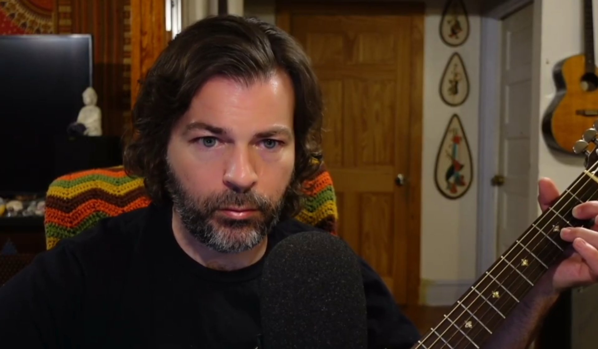 black and white bed linen