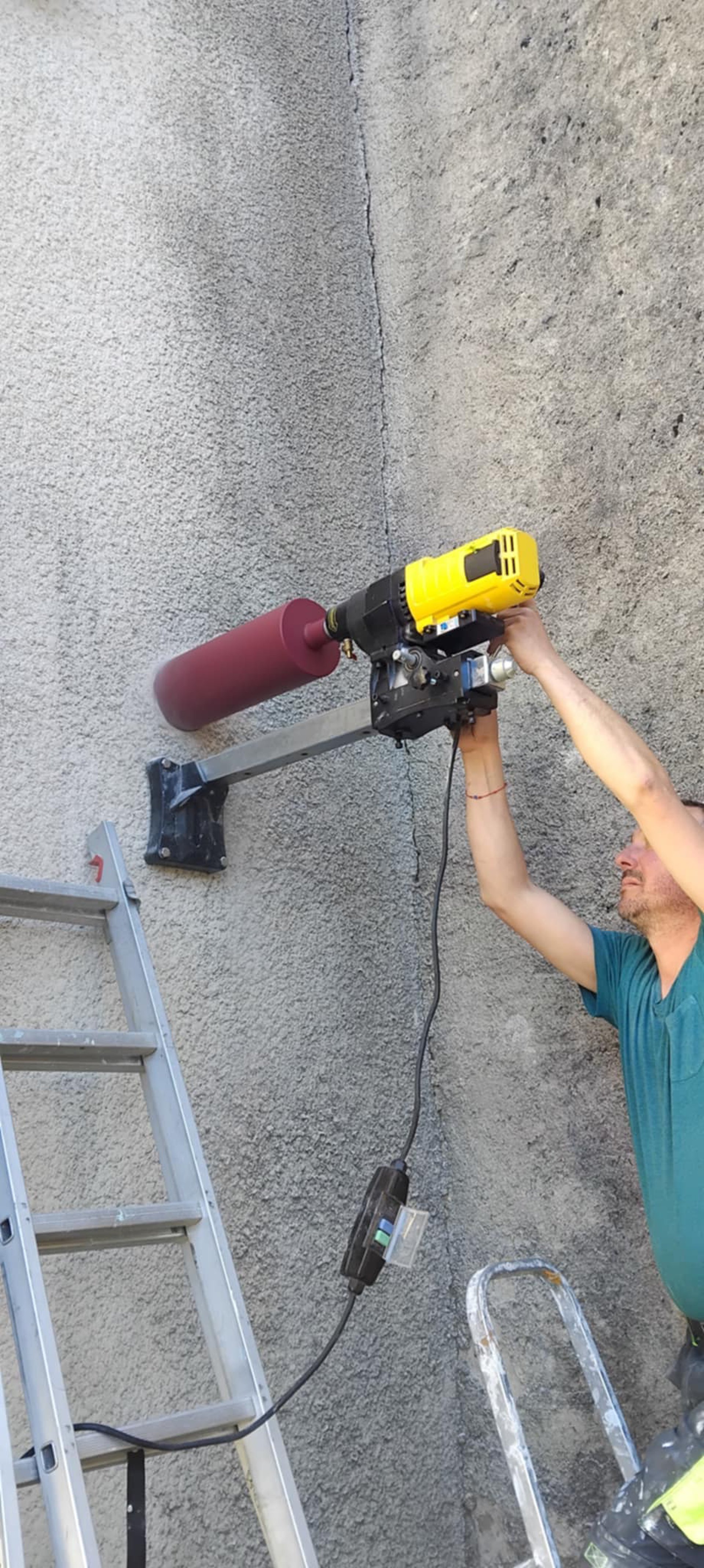 black and brown leather padded tub sofa