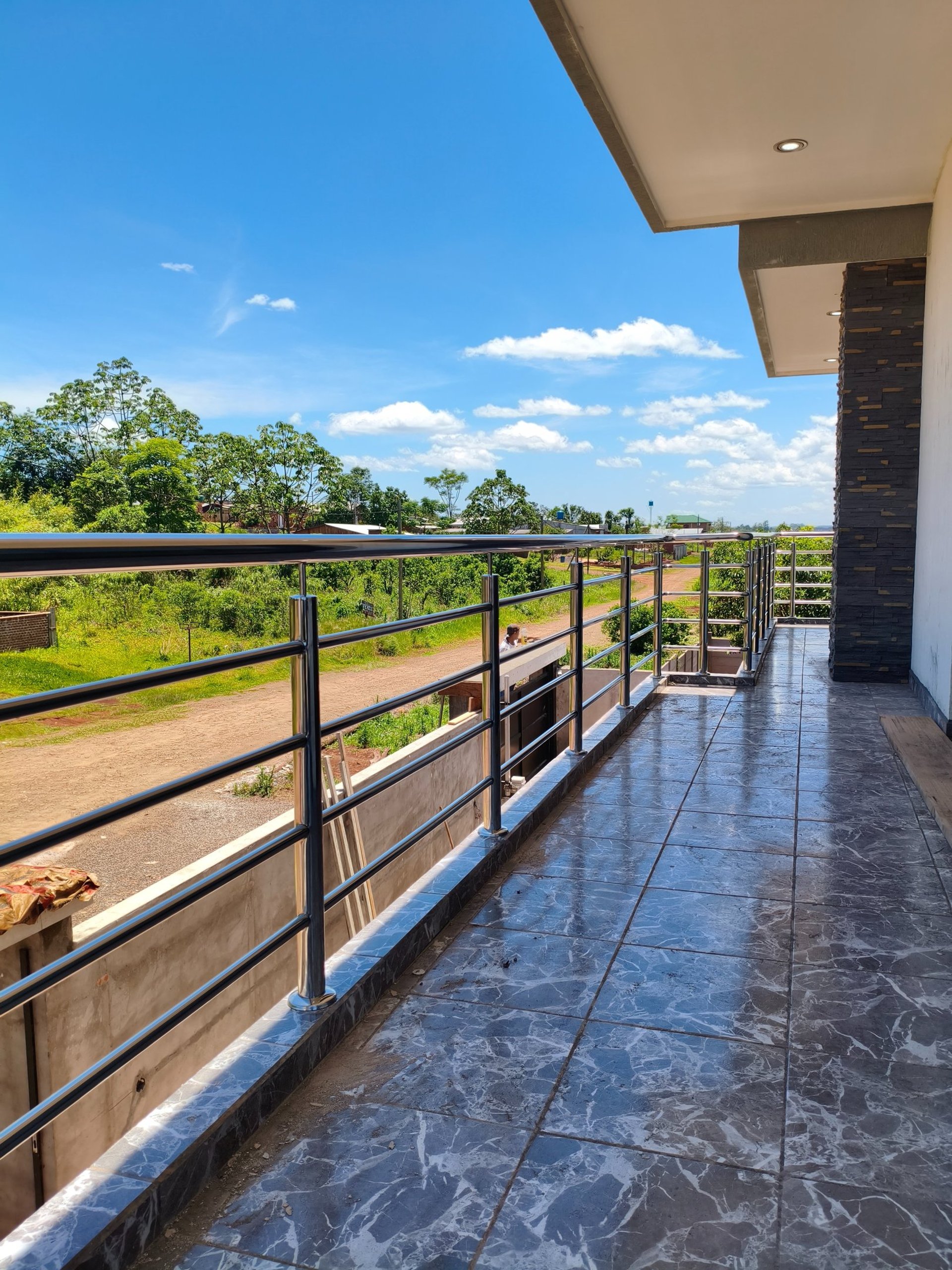 black and white bed linen