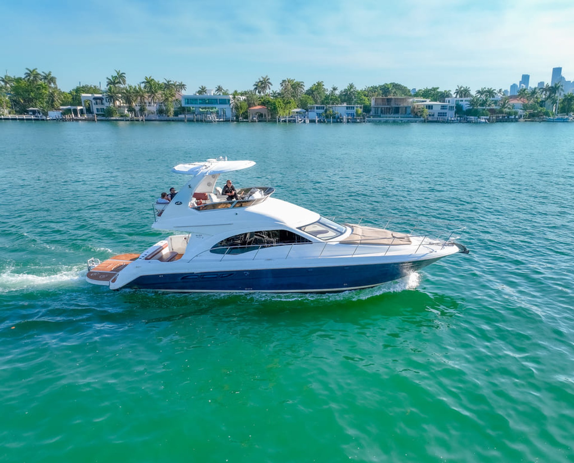 Sea Ray 48FT flybridge yacht for rent in Miami with captain included