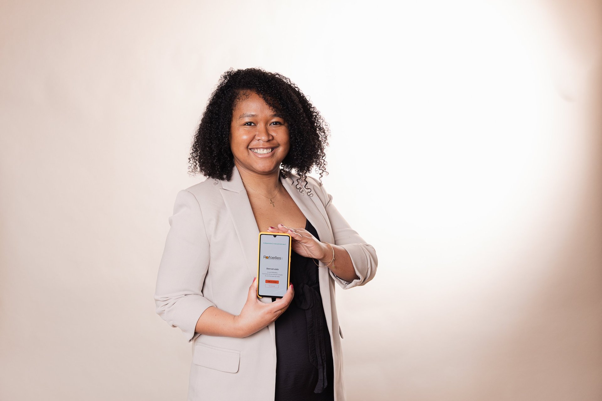 gray computer monitor