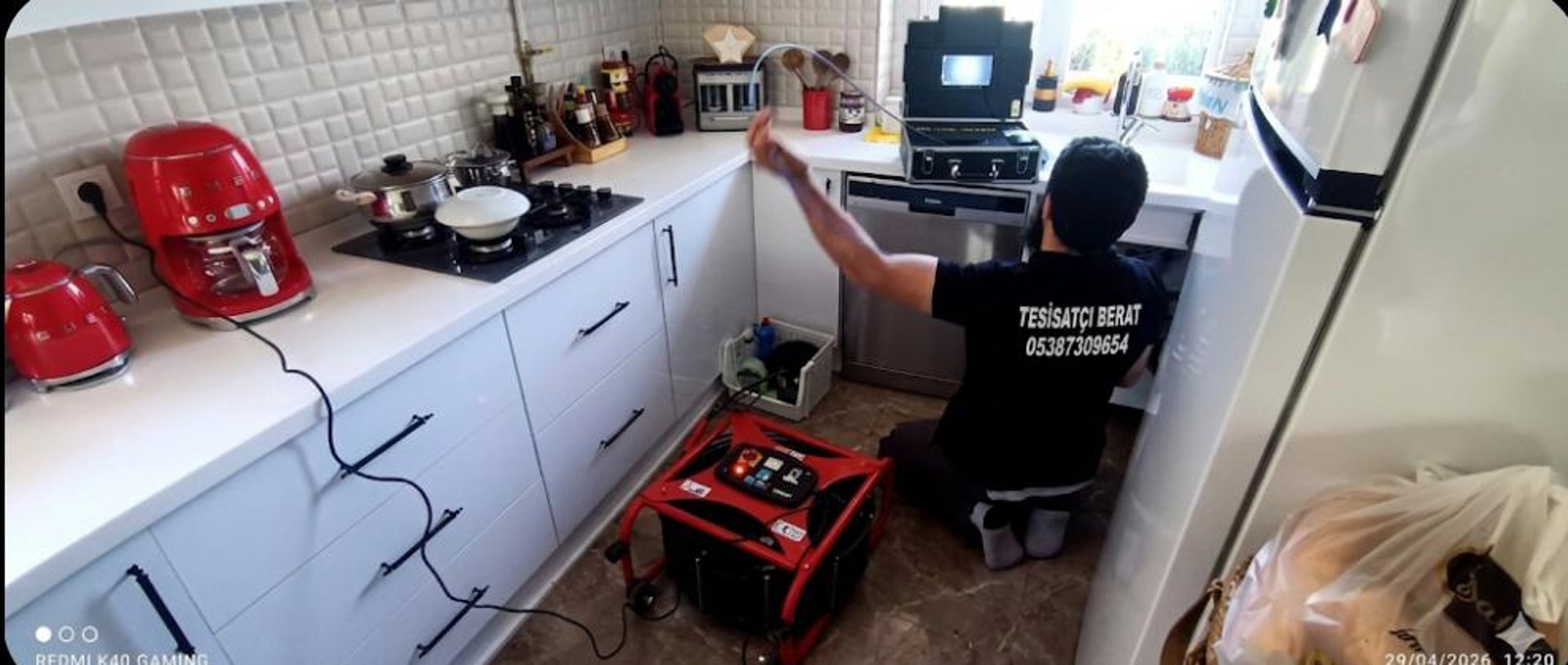 black and white bed linen