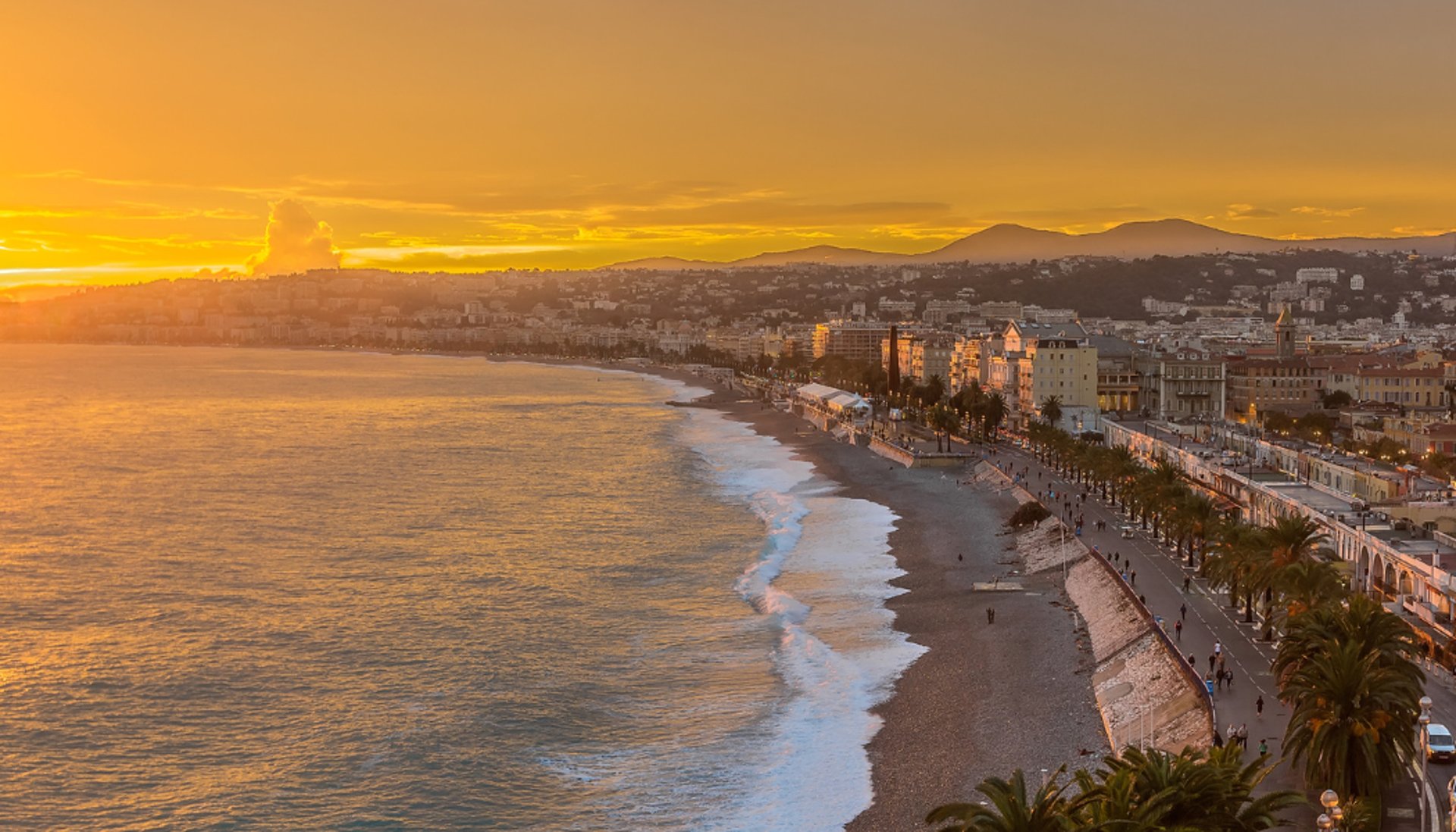 gray computer monitor