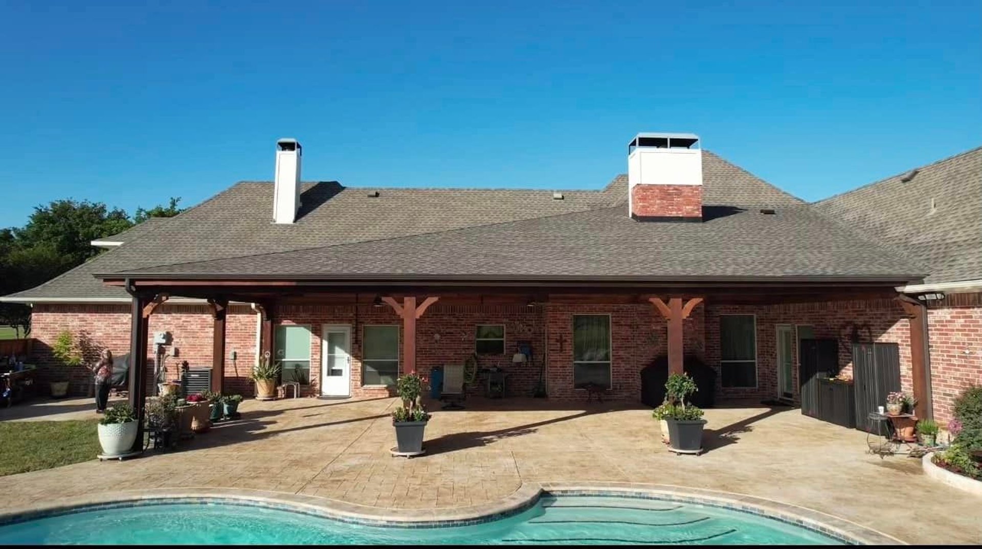 Outdoor Patio with Pool