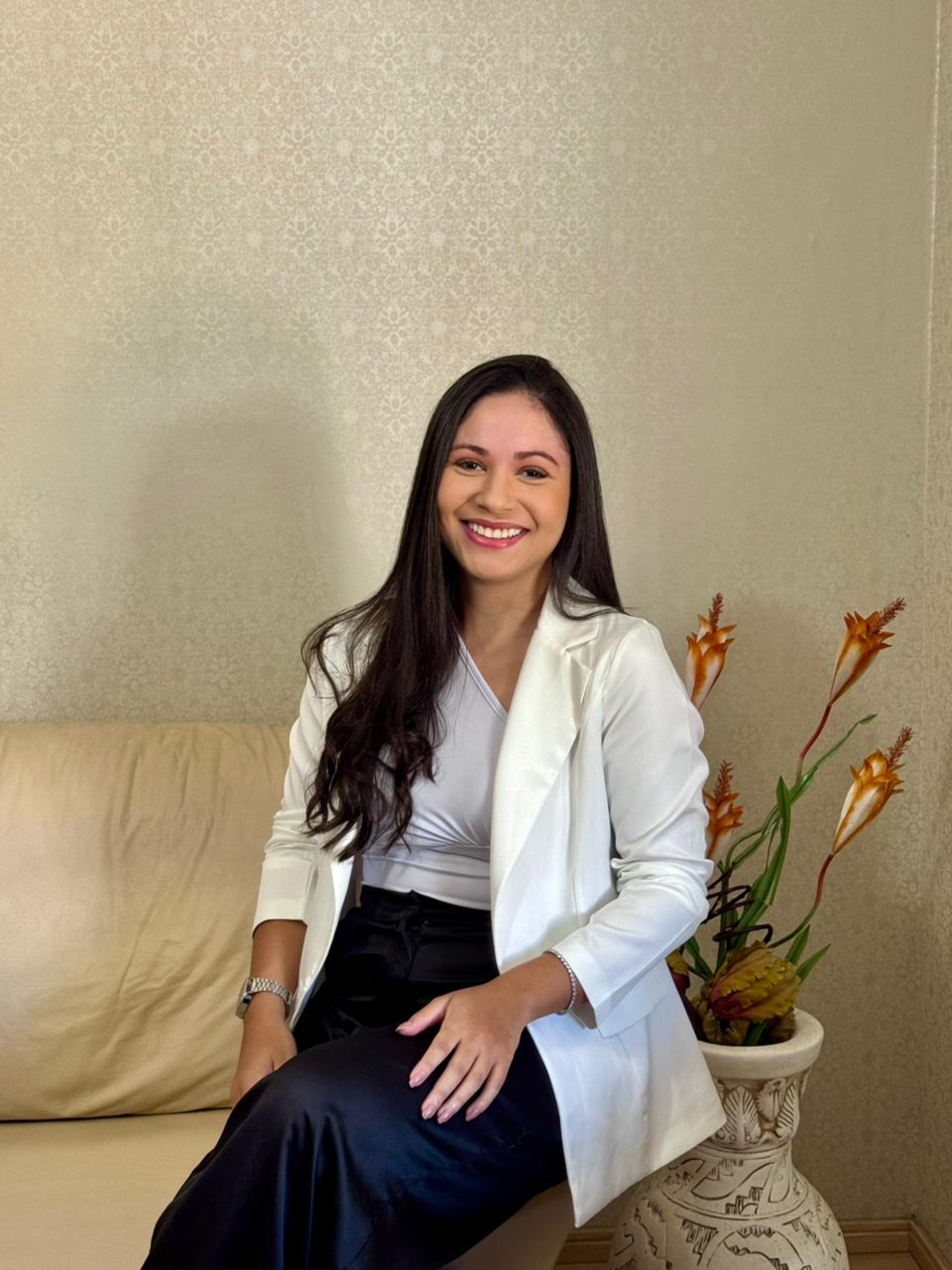 black and white bed linen