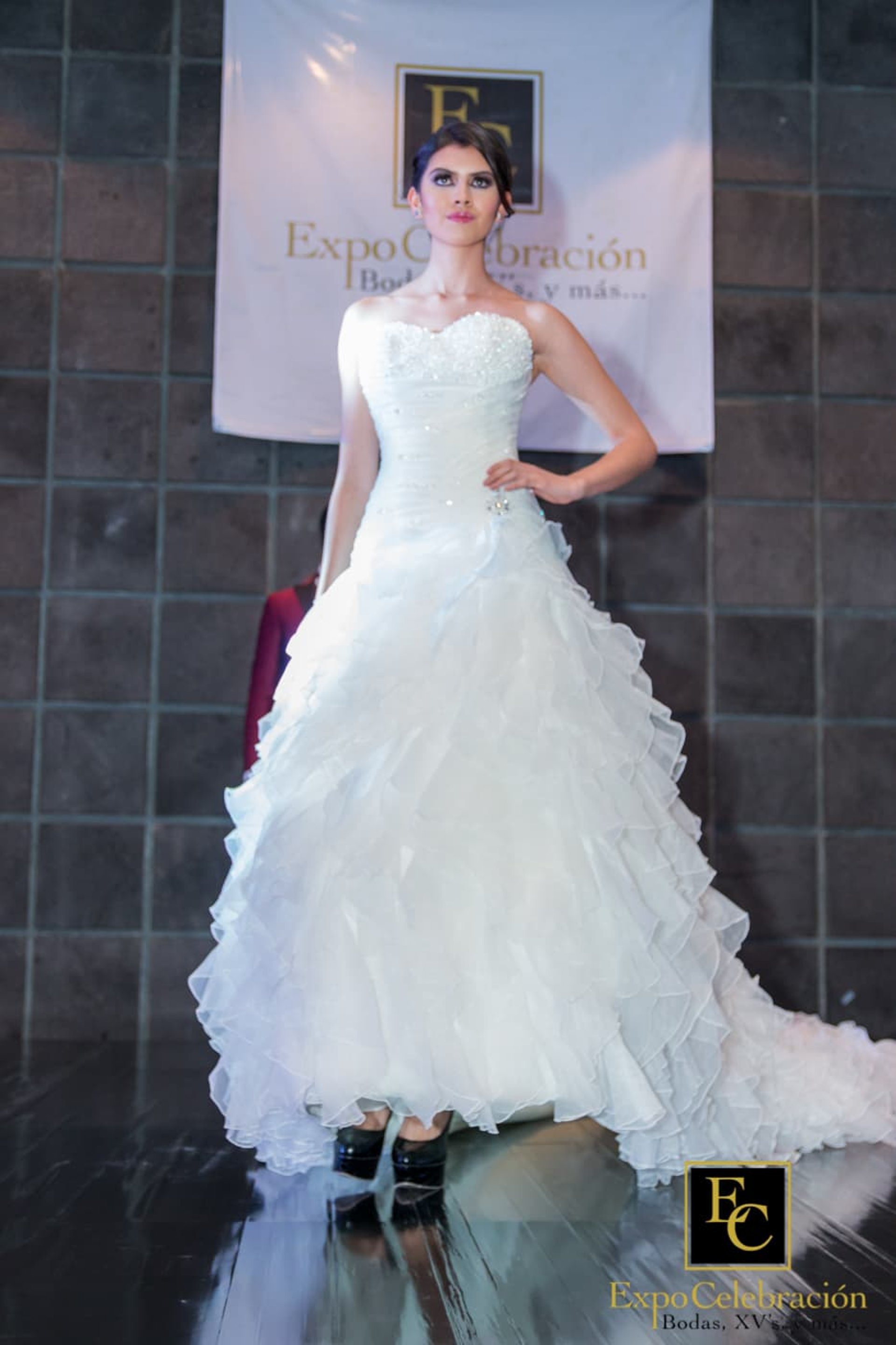 expo 2016 pasarela novia