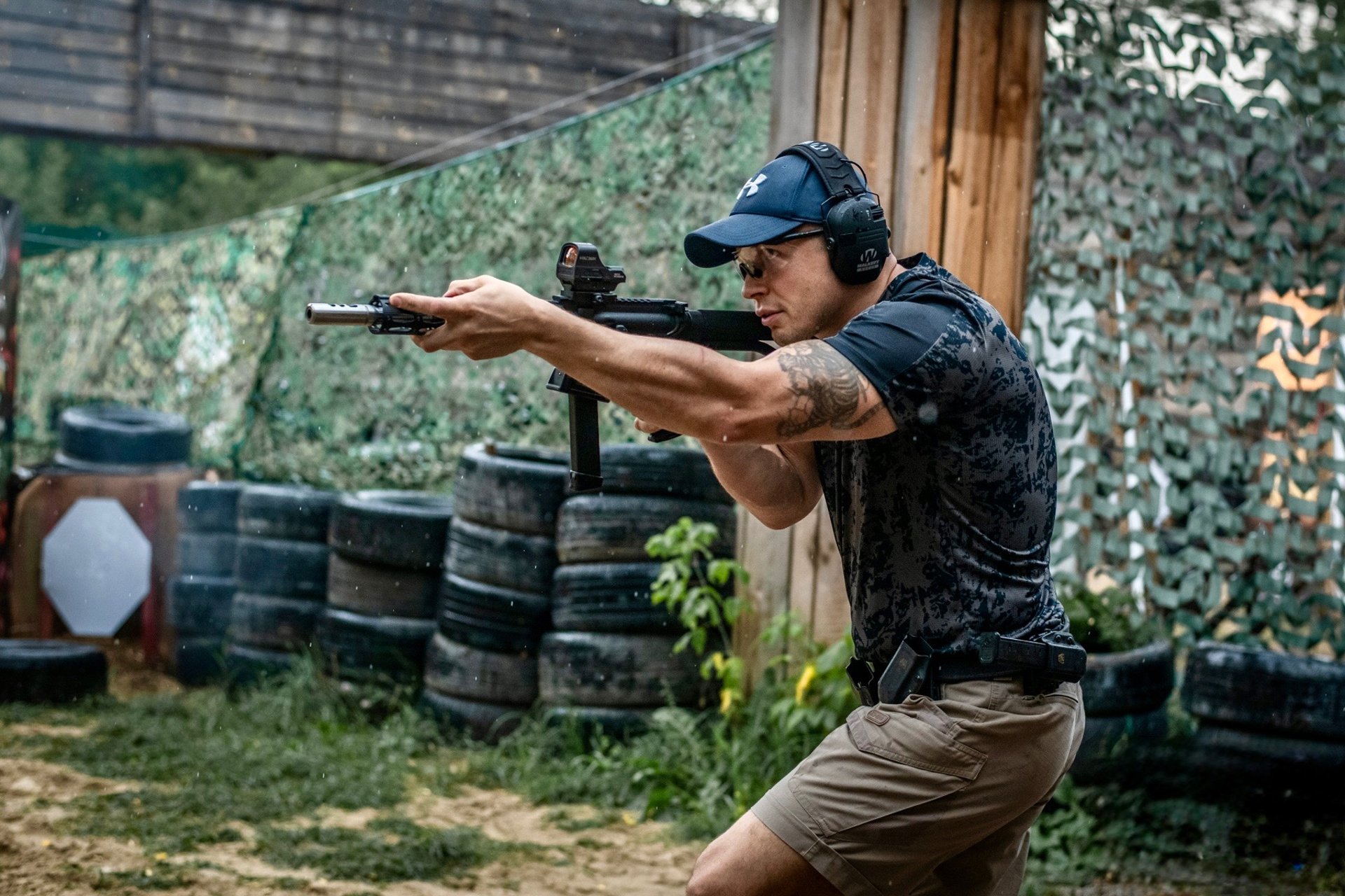 black and white bed linen