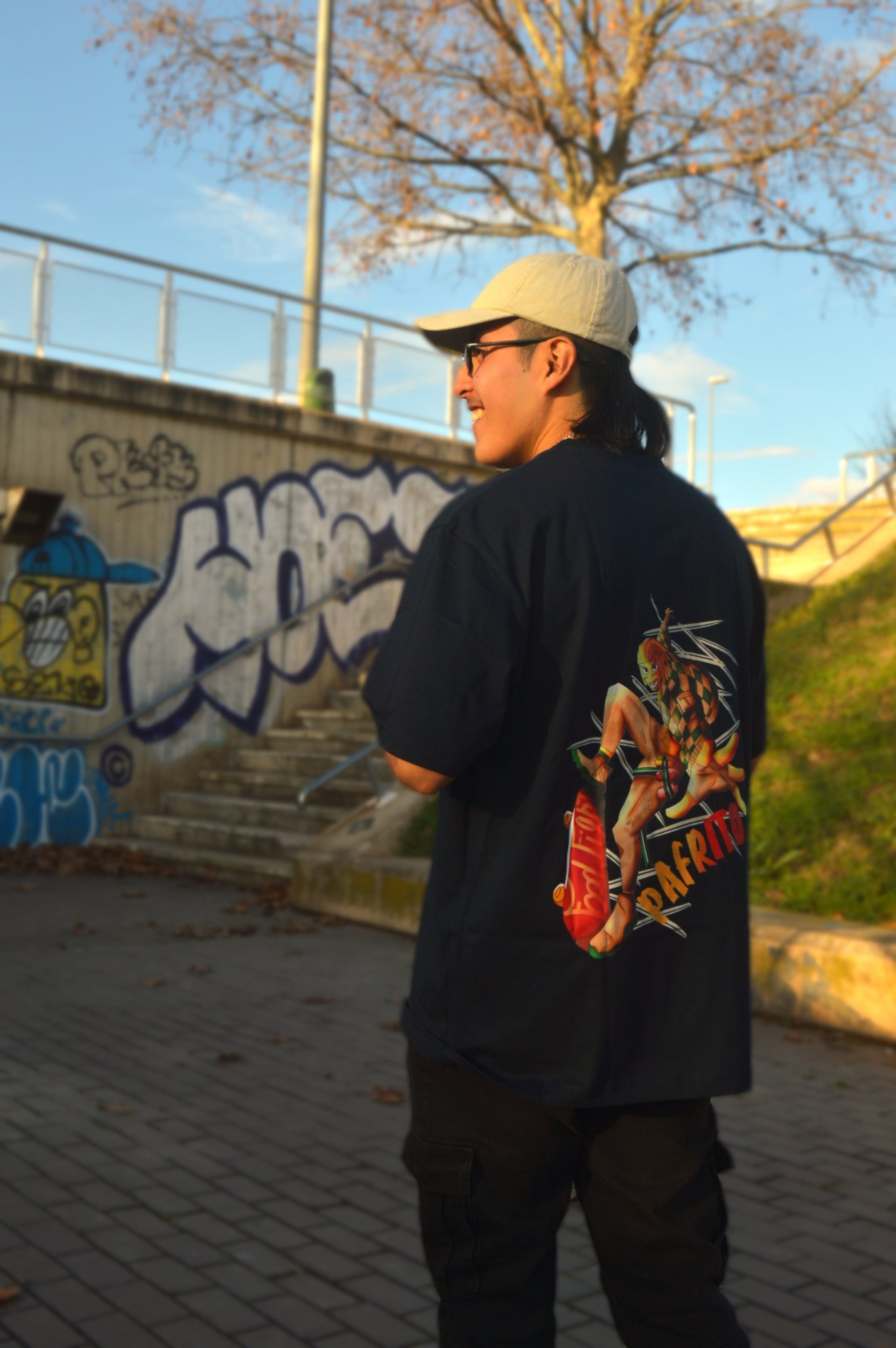 gray computer monitor