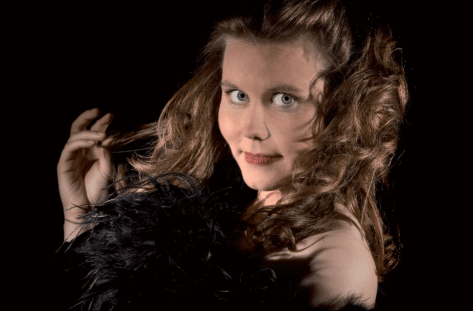 gray computer monitor