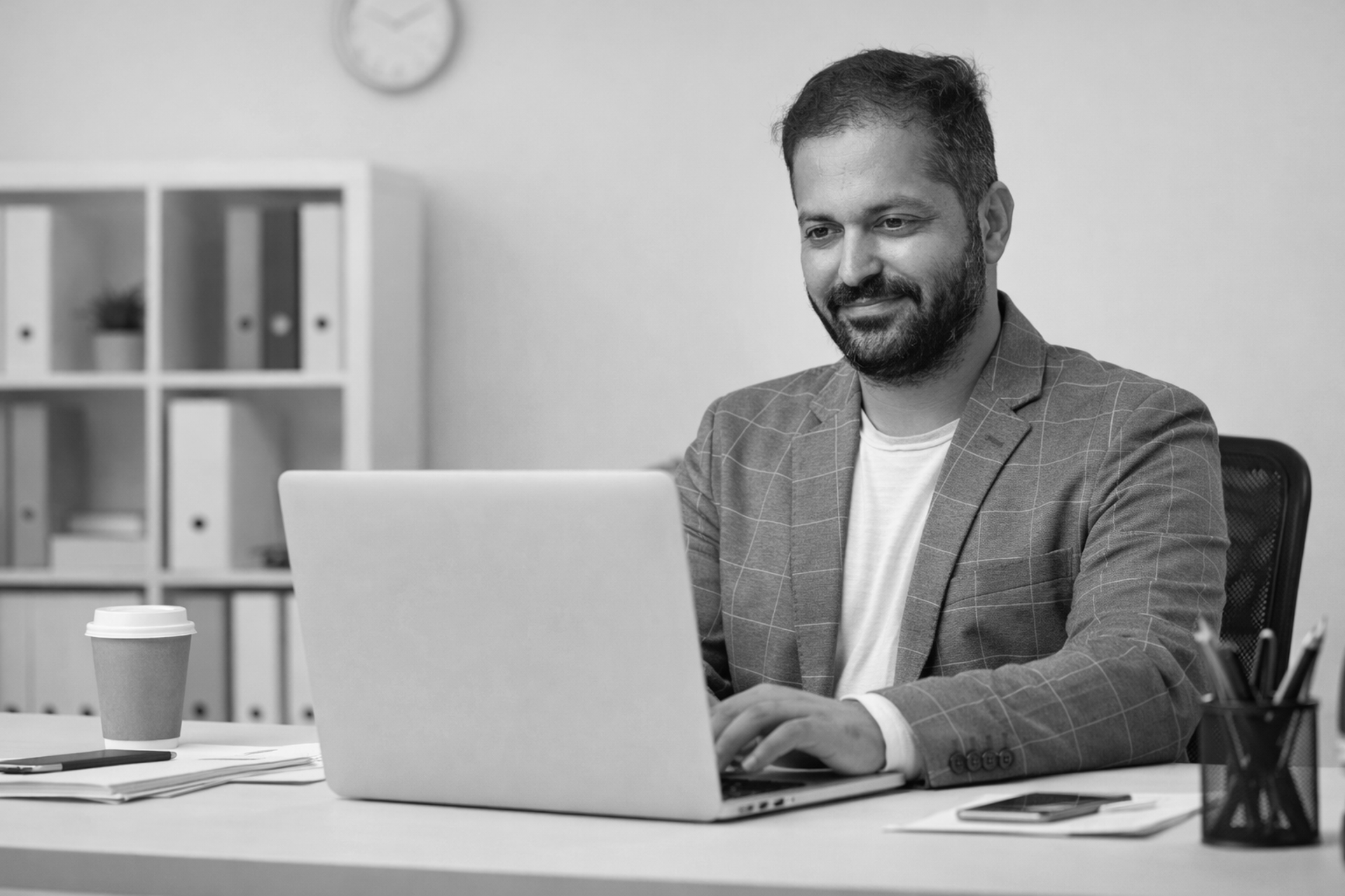 black and white bed linen