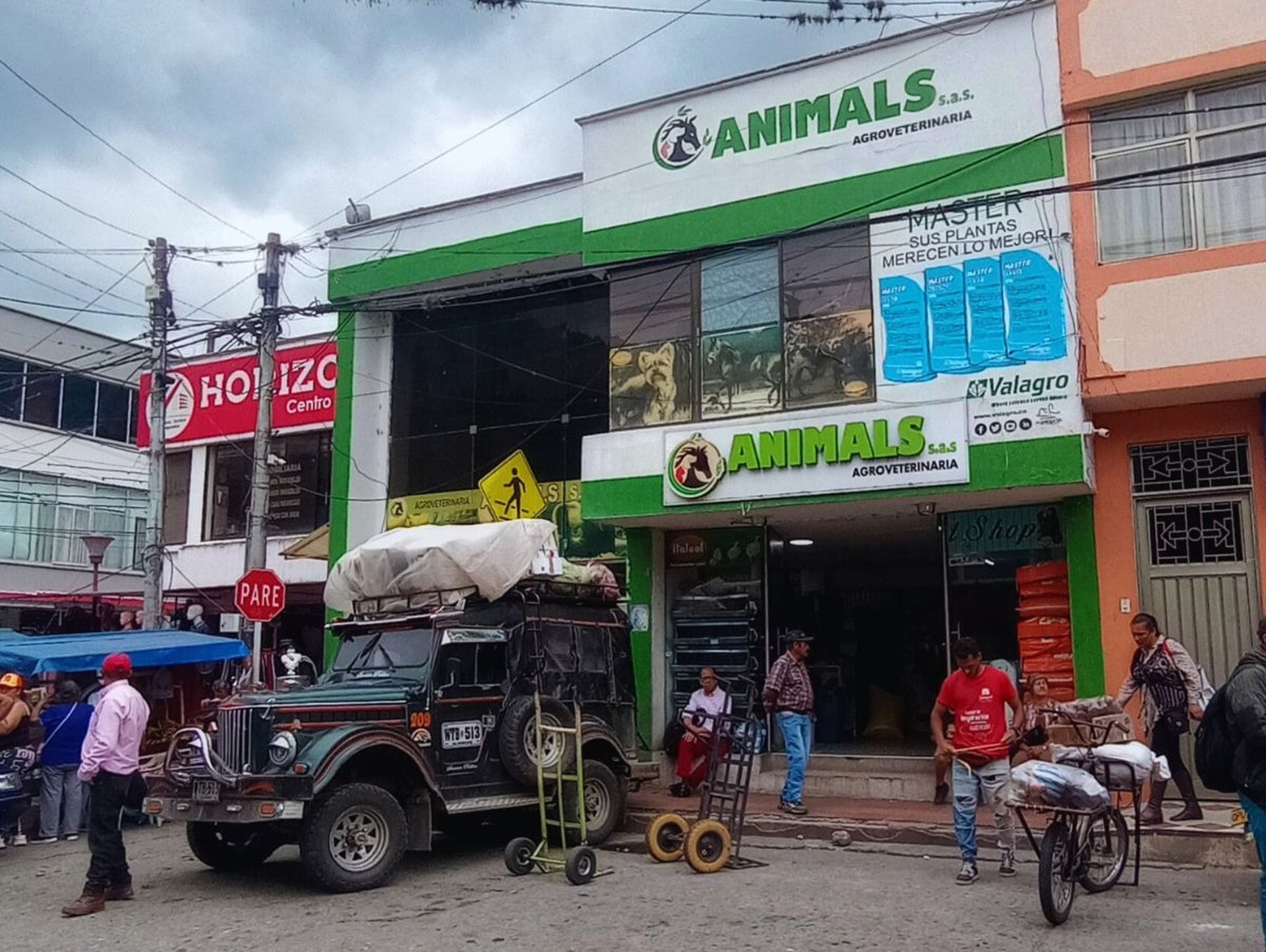black and brown leather padded tub sofa