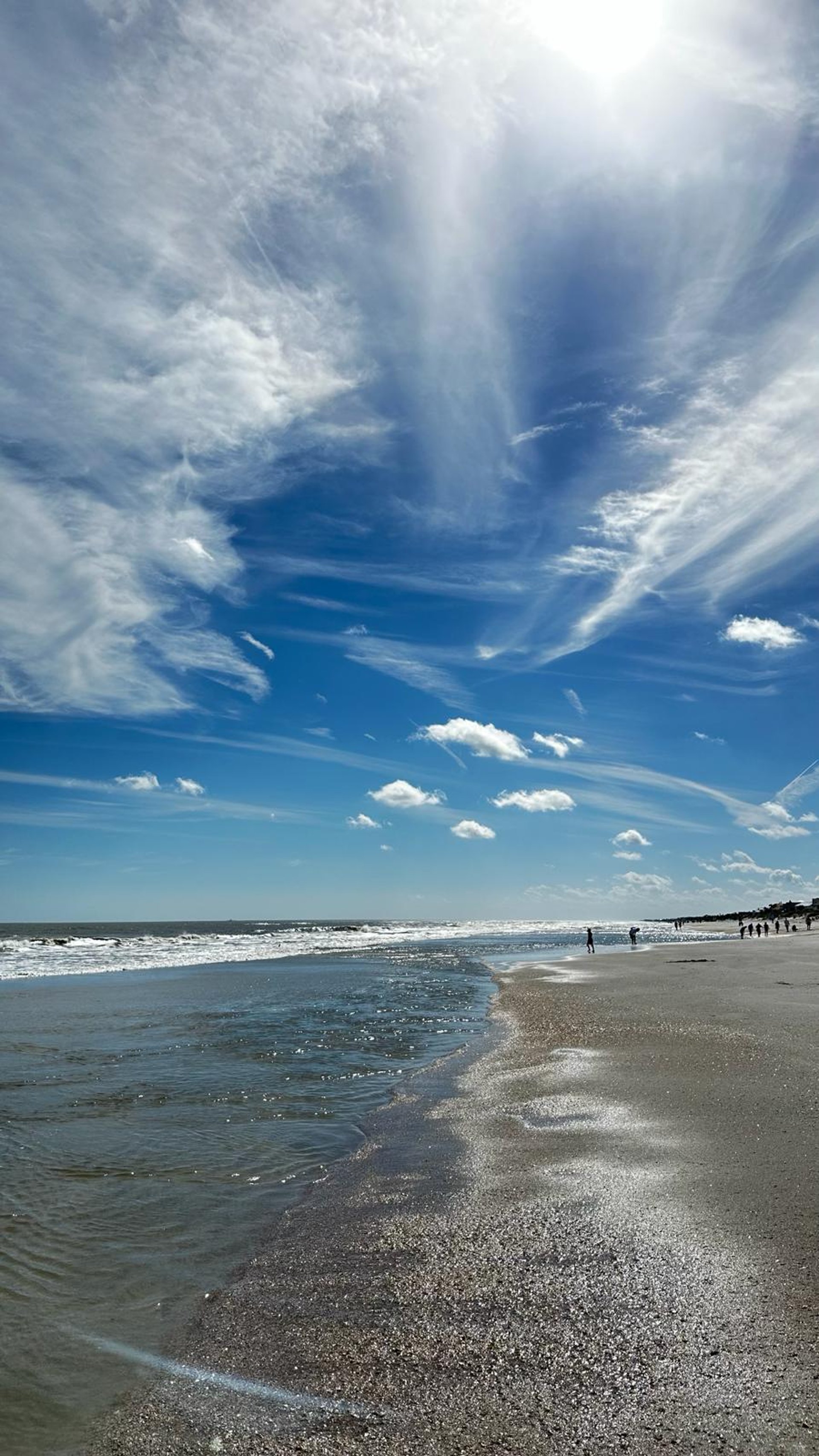 gray computer monitor