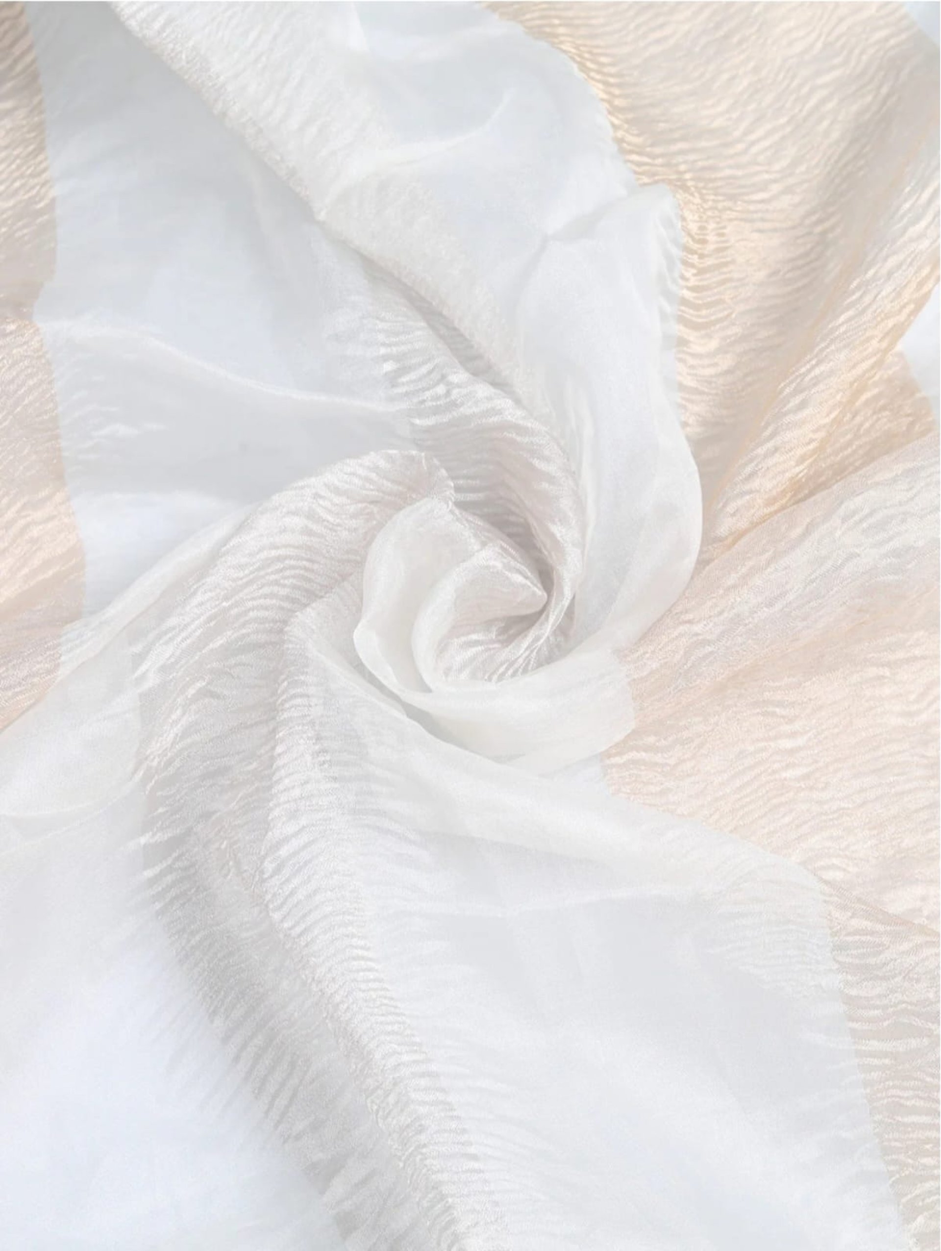 gray computer monitor