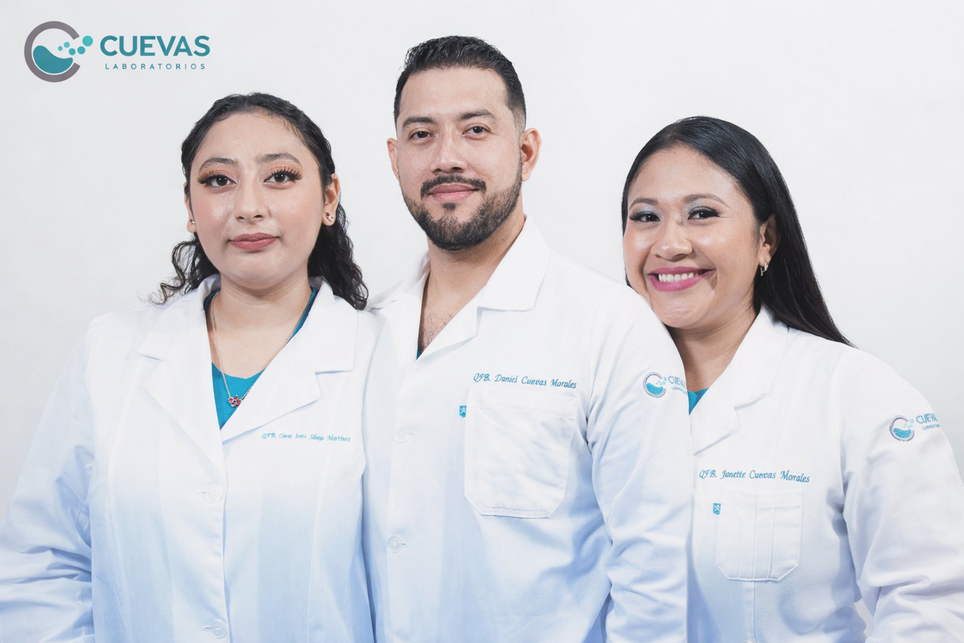 gray computer monitor