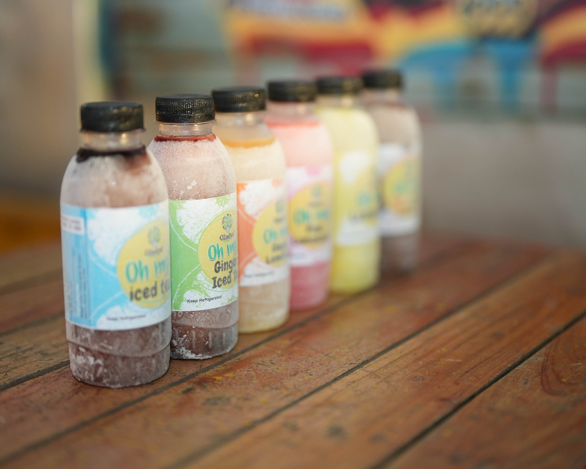 gray computer monitor