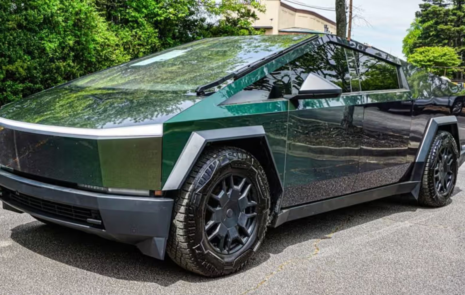 black and brown leather padded tub sofa