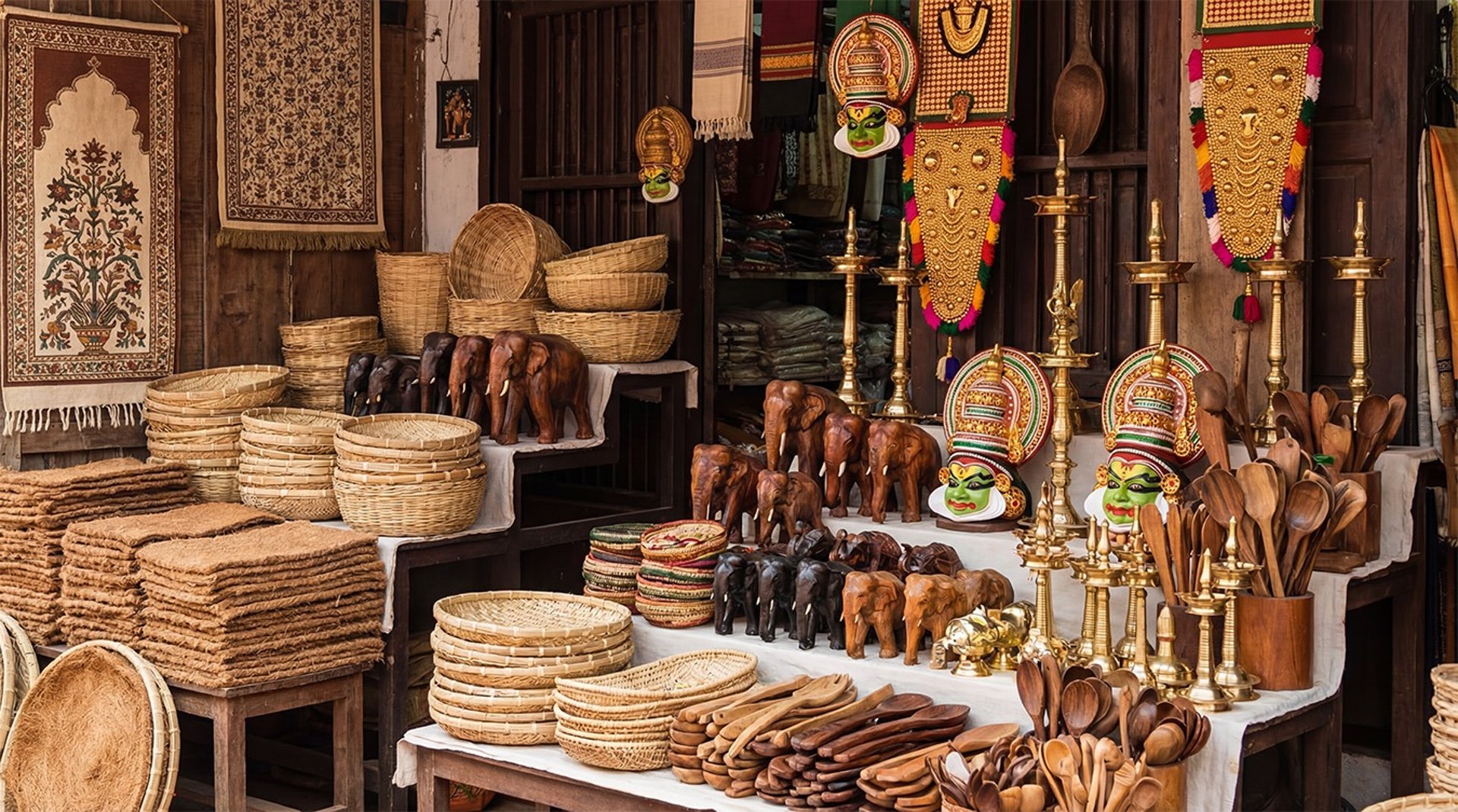 black and white bed linen