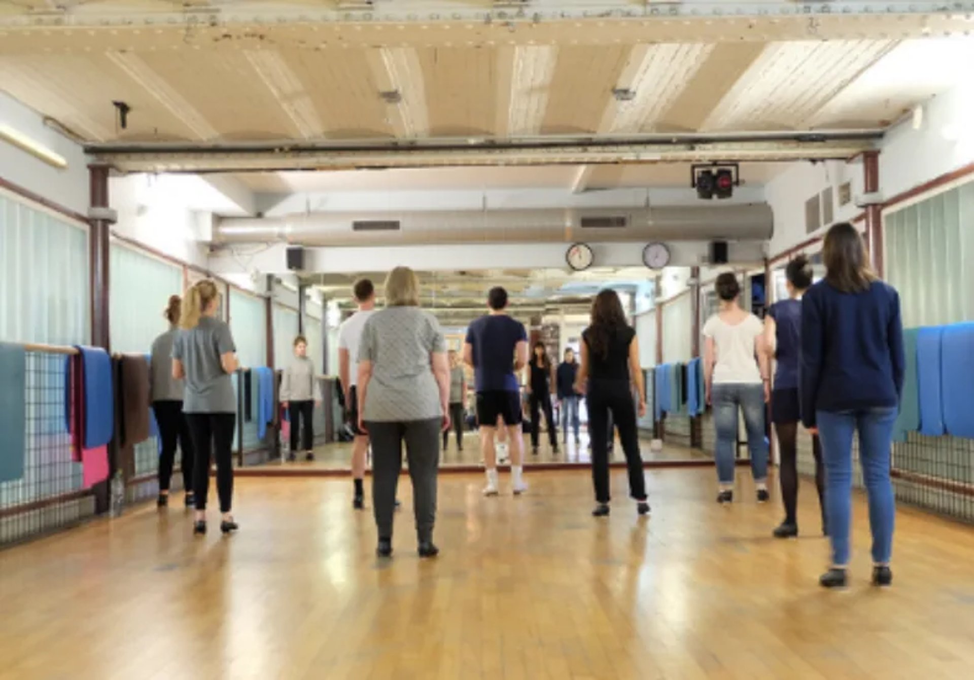 Cours débutants de claquettes au studio Kajyn à Paris 11e