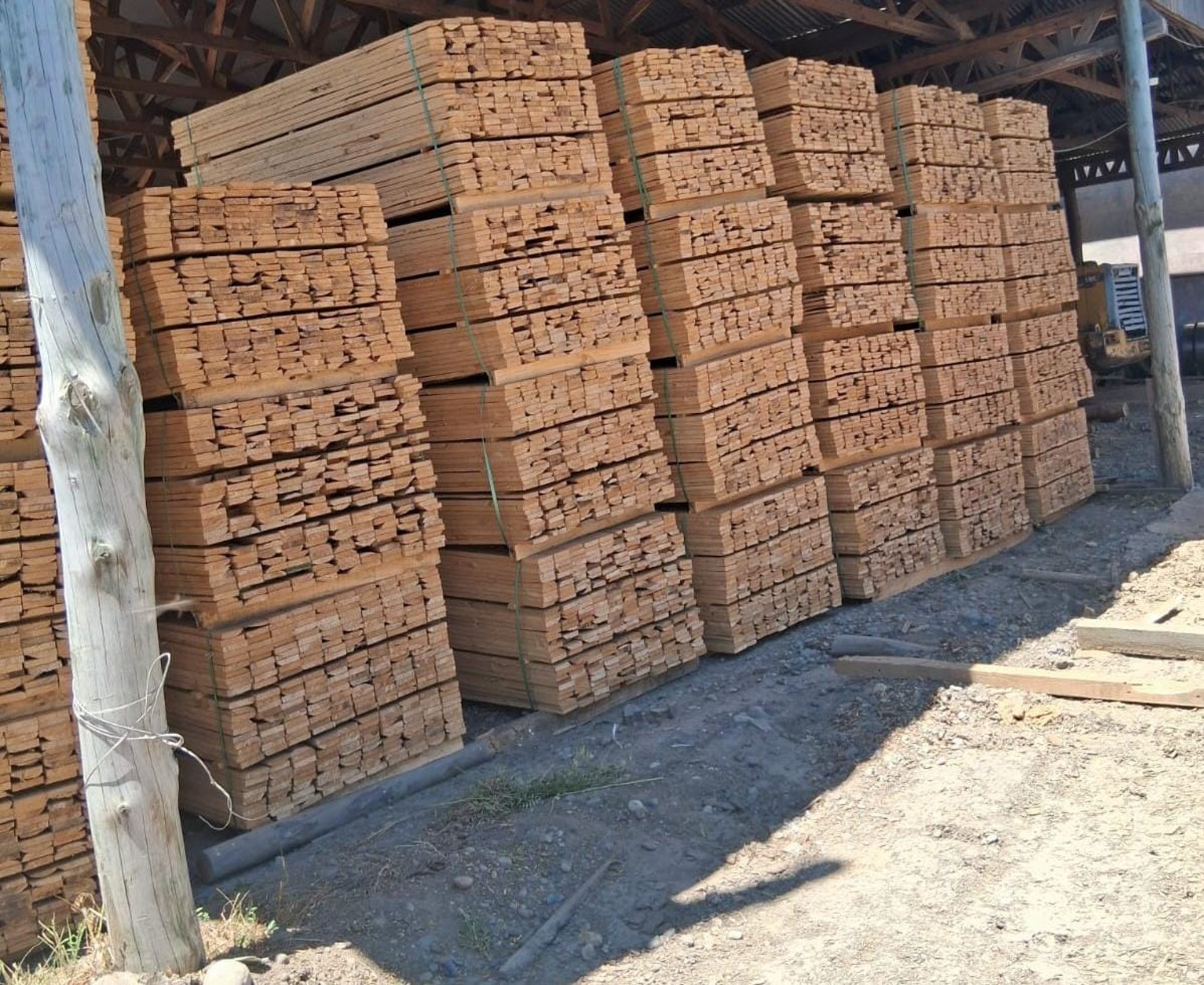 person wearing grey knit sweater