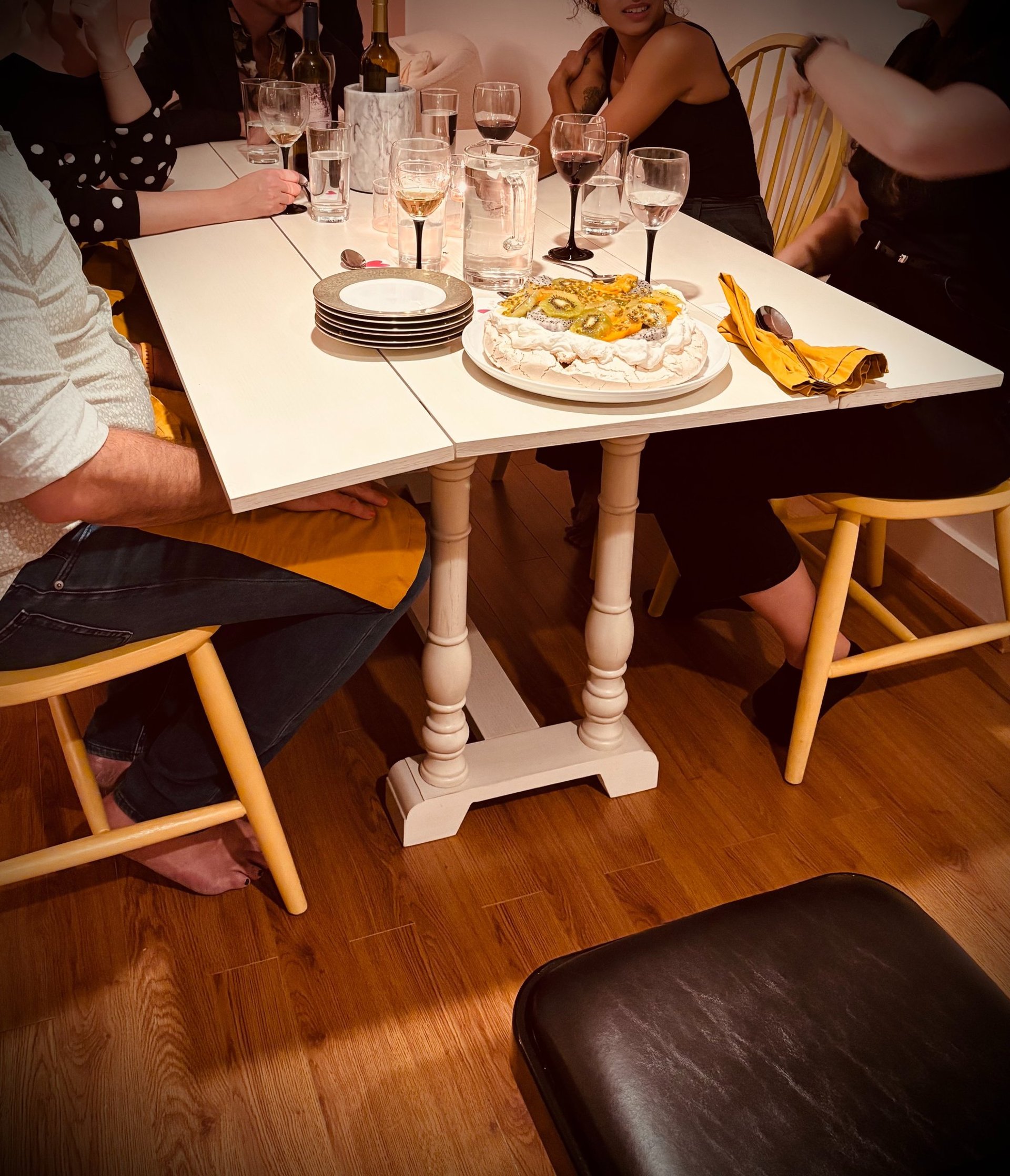 black and white bed linen