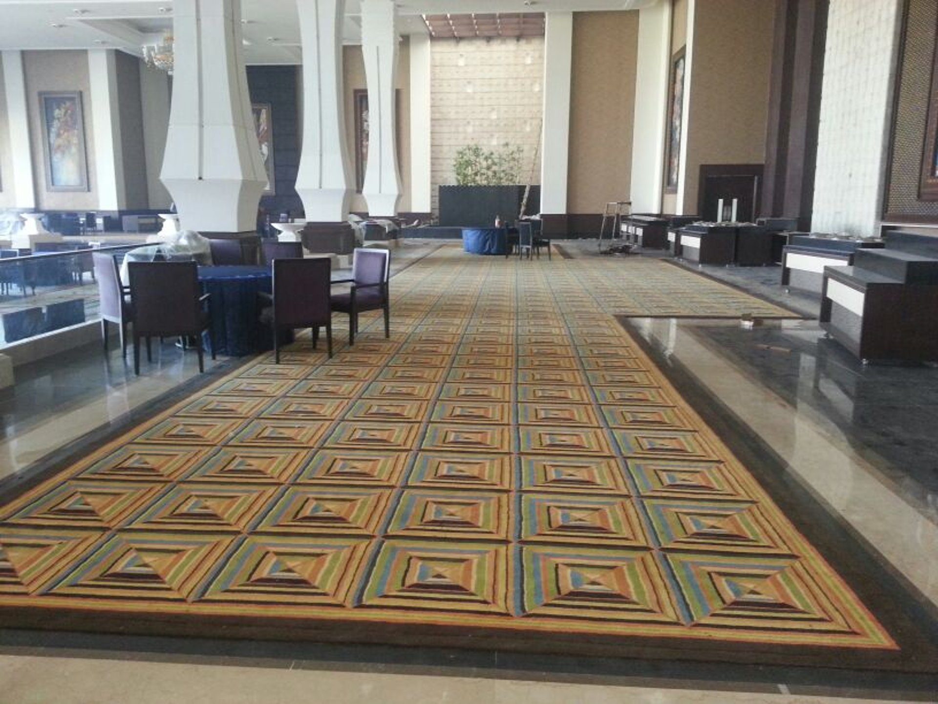 black and white bed linen