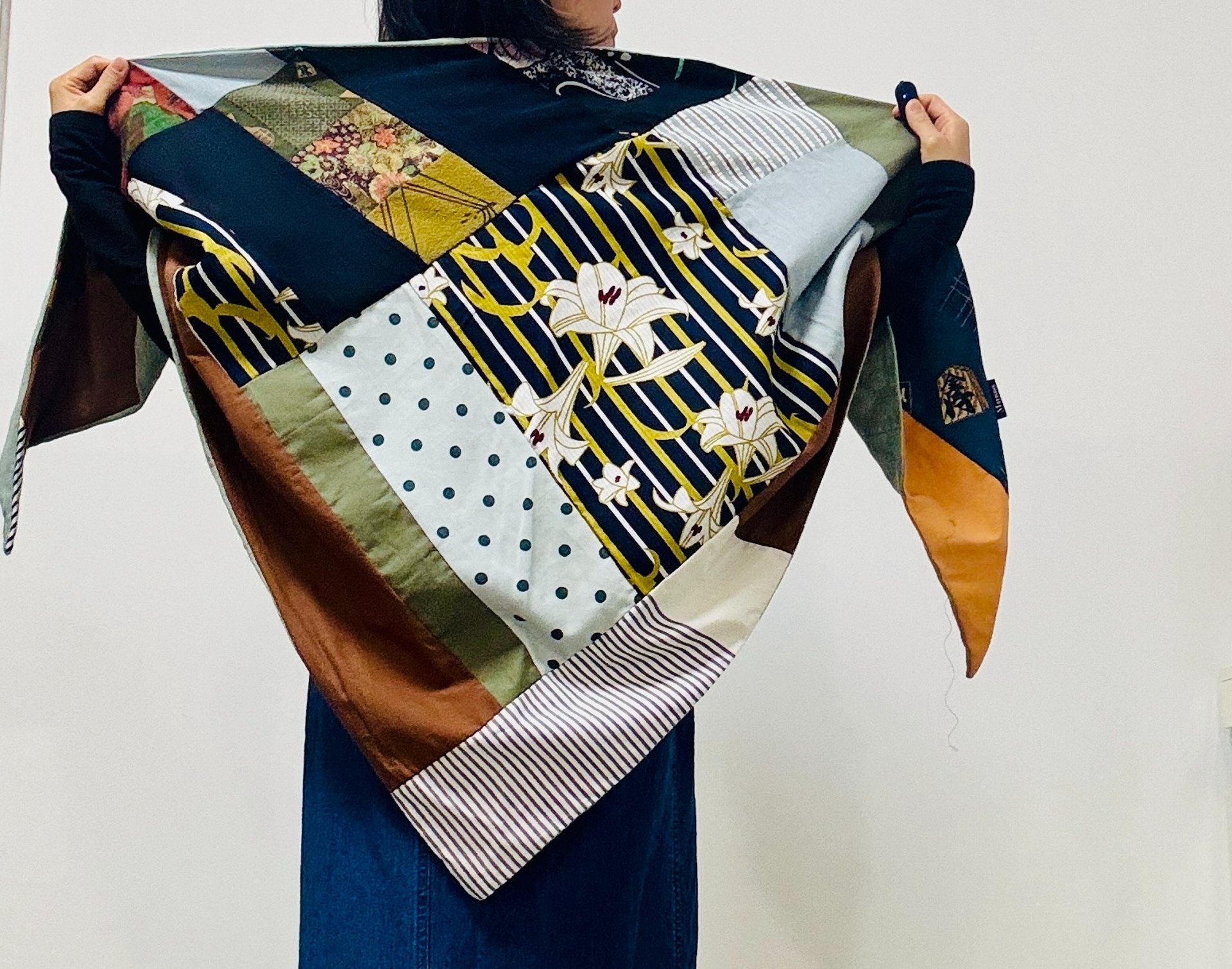 black and white bed linen