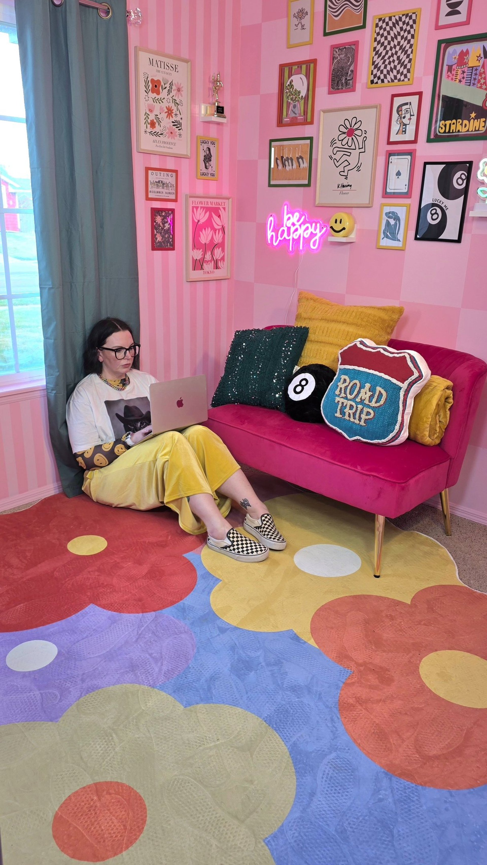 black and white bed linen