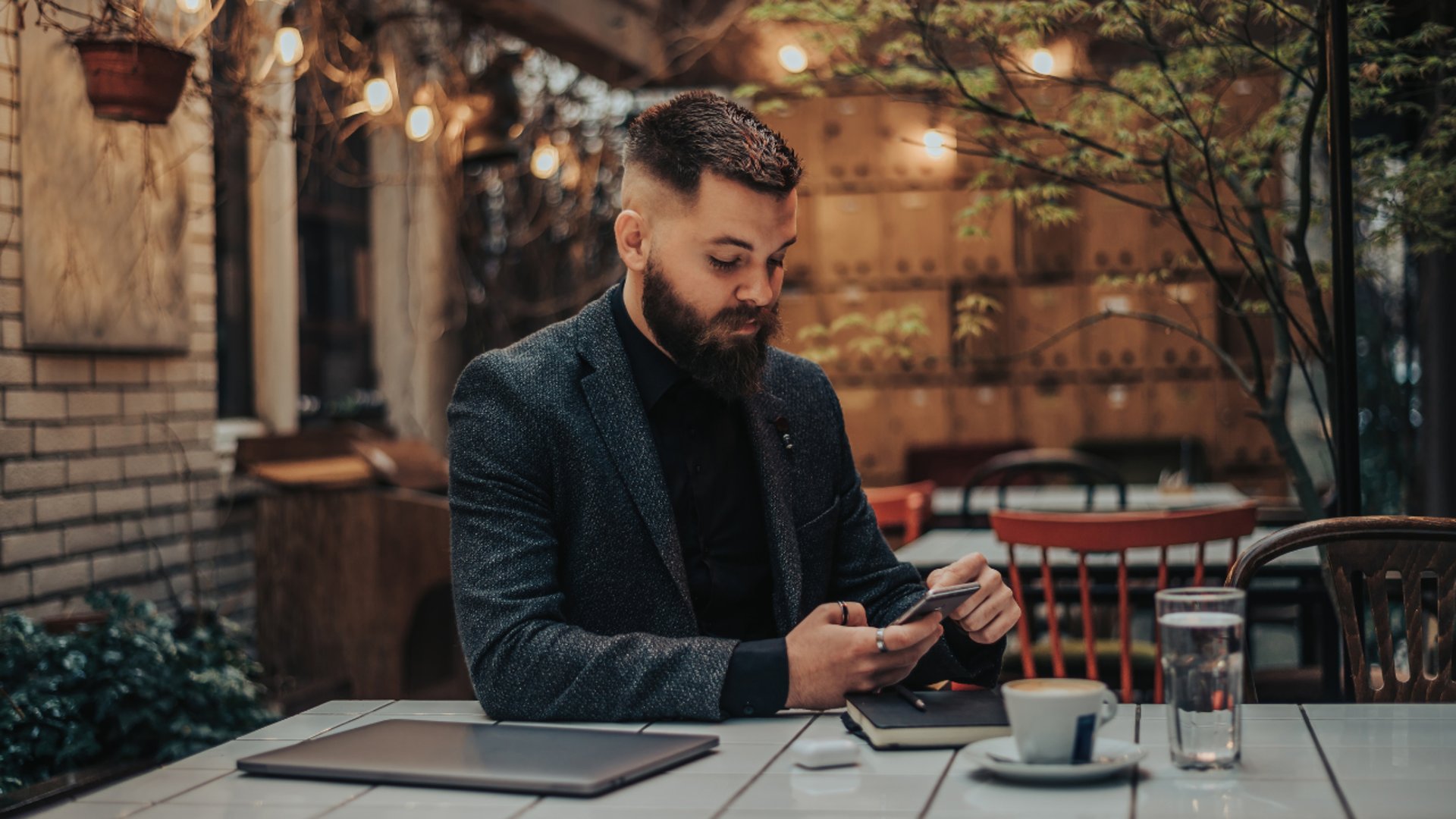 man using MacBook