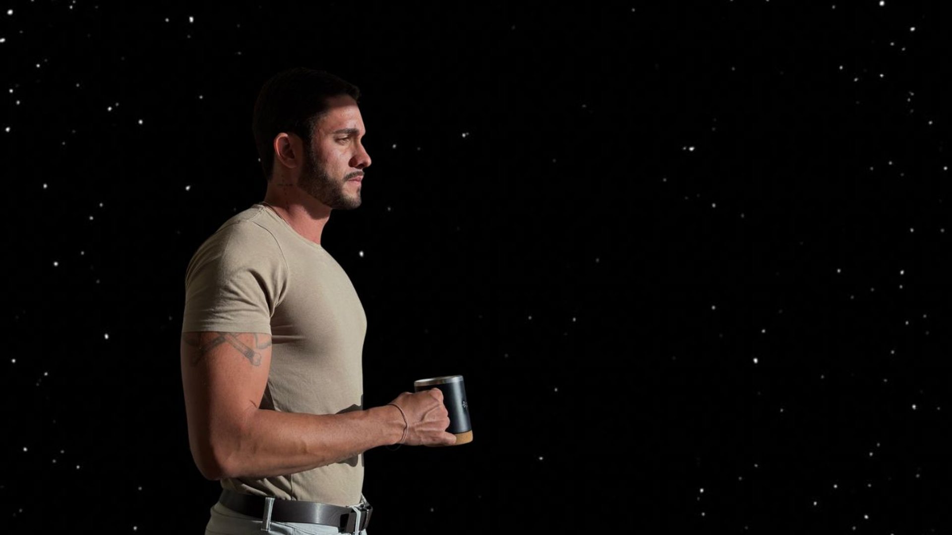 black and white bed linen