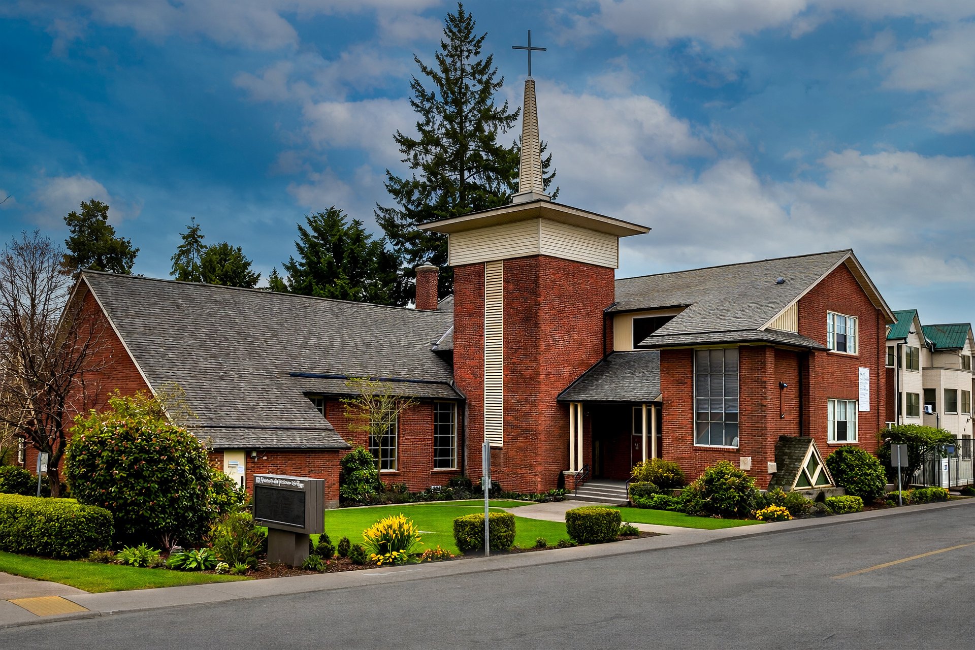 black and white bed linen
