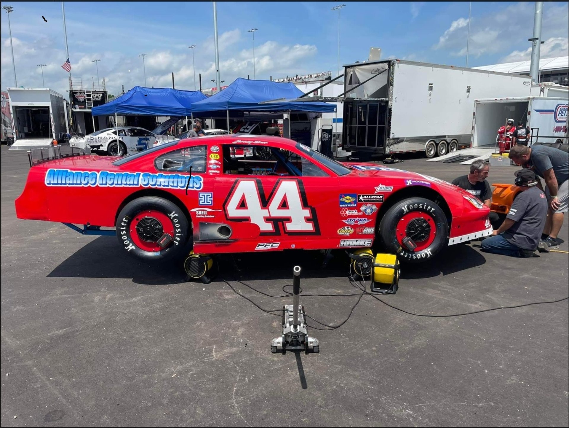 black and white bed linen