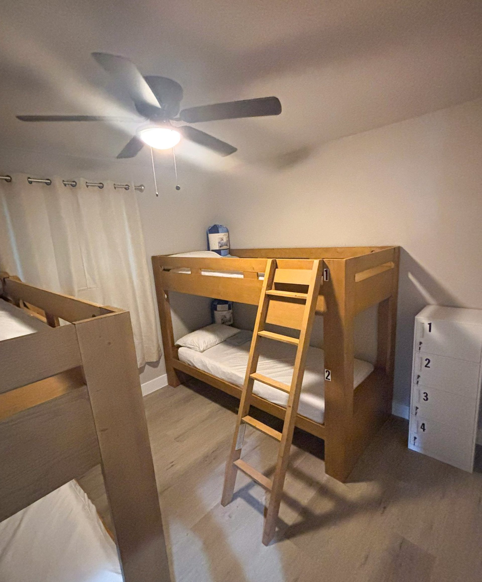 black and white bed linen