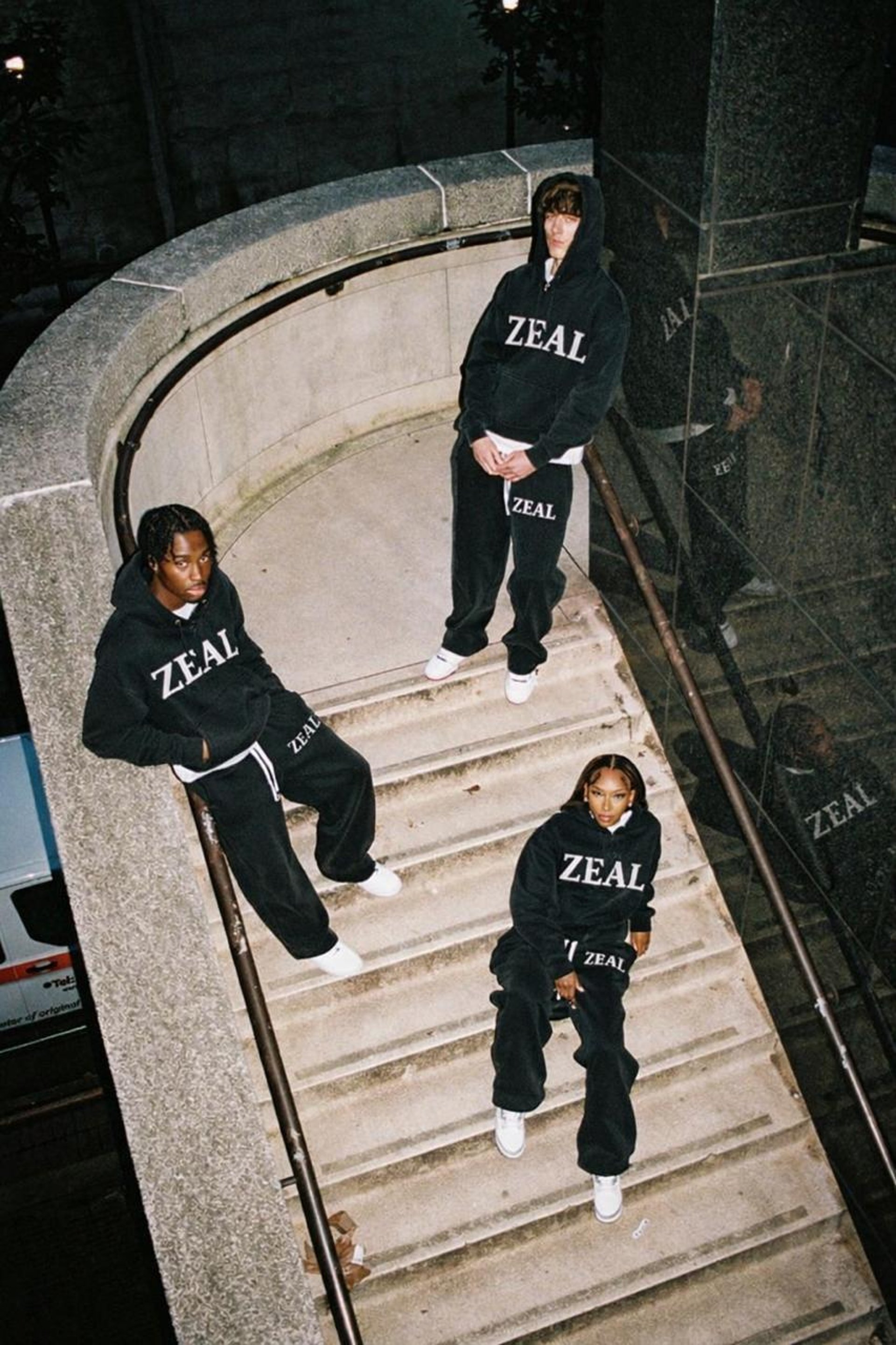 black and white bed linen