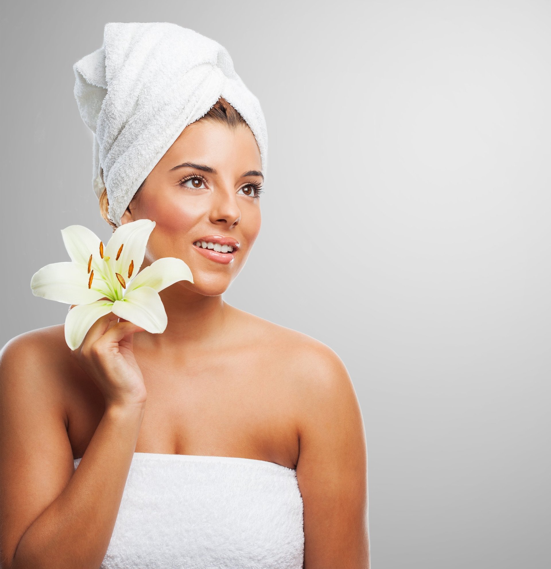 black and white bed linen