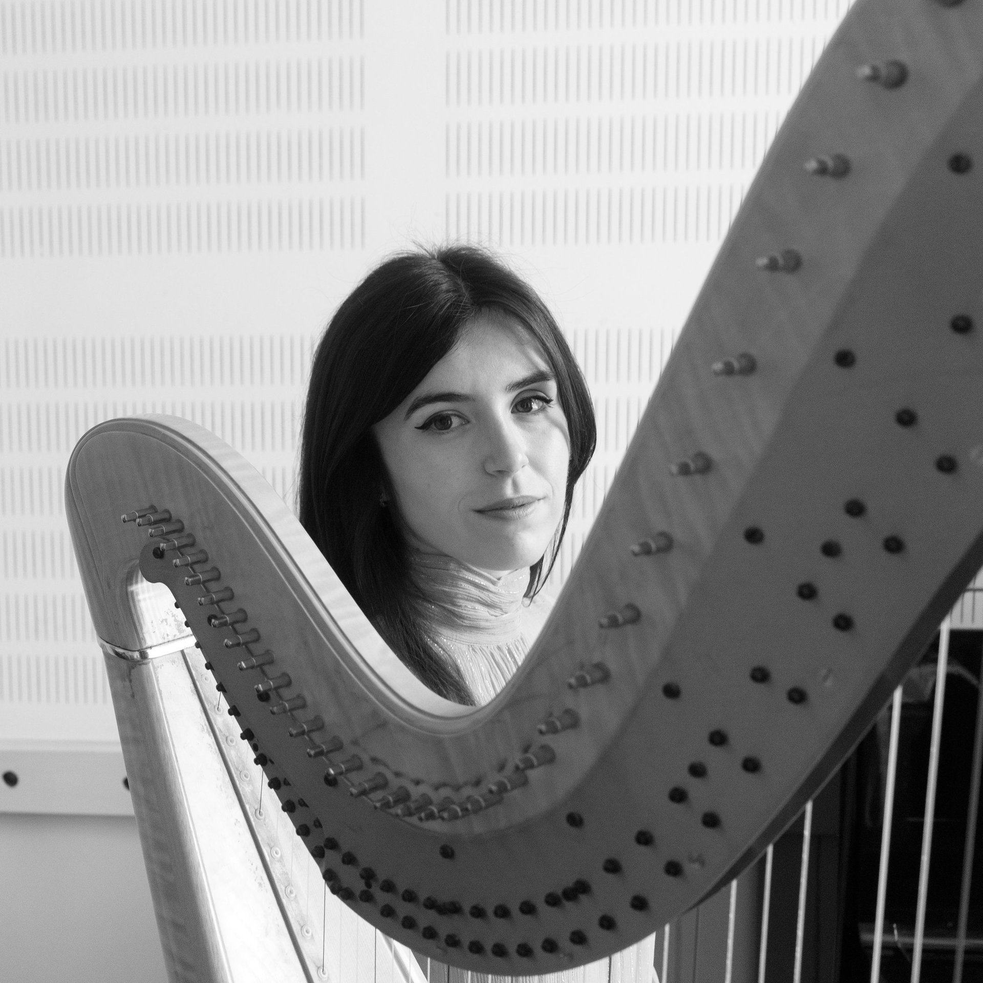 black and white bed linen