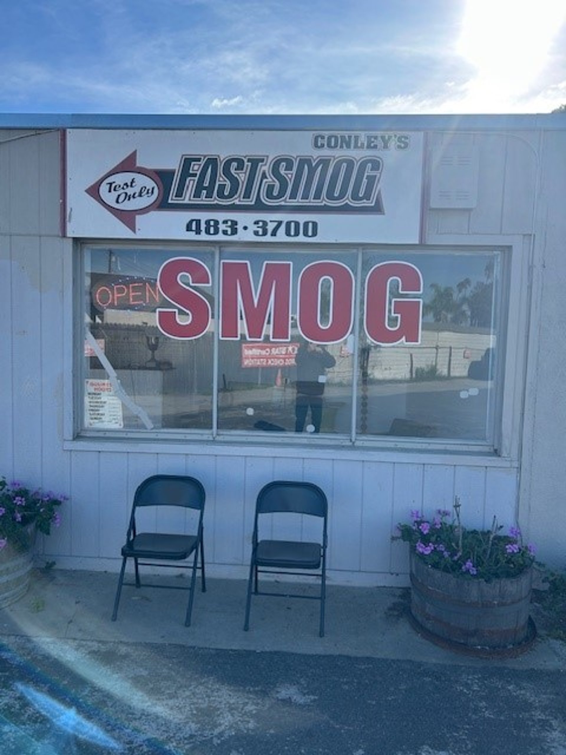 black and brown leather padded tub sofa