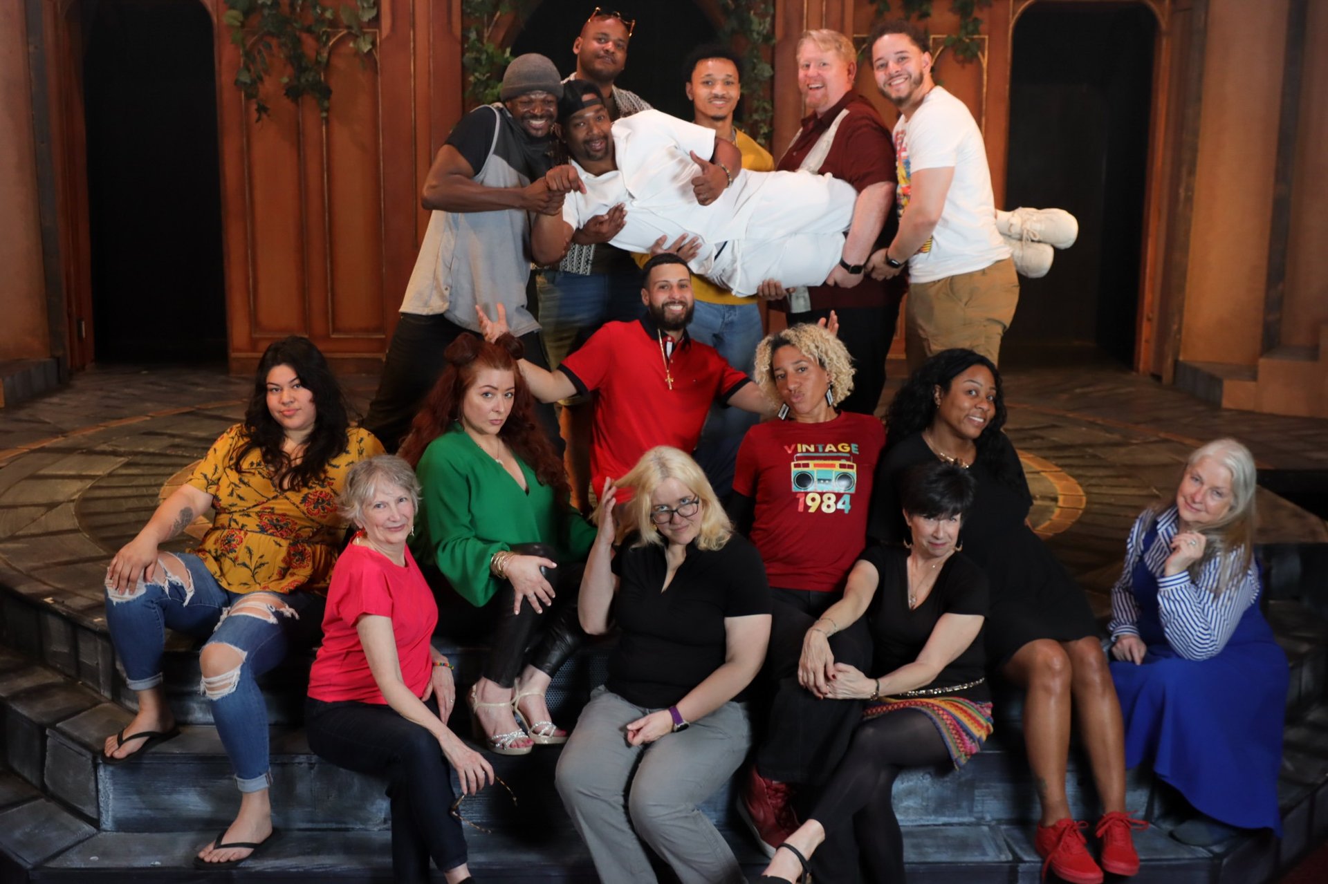 black and white bed linen