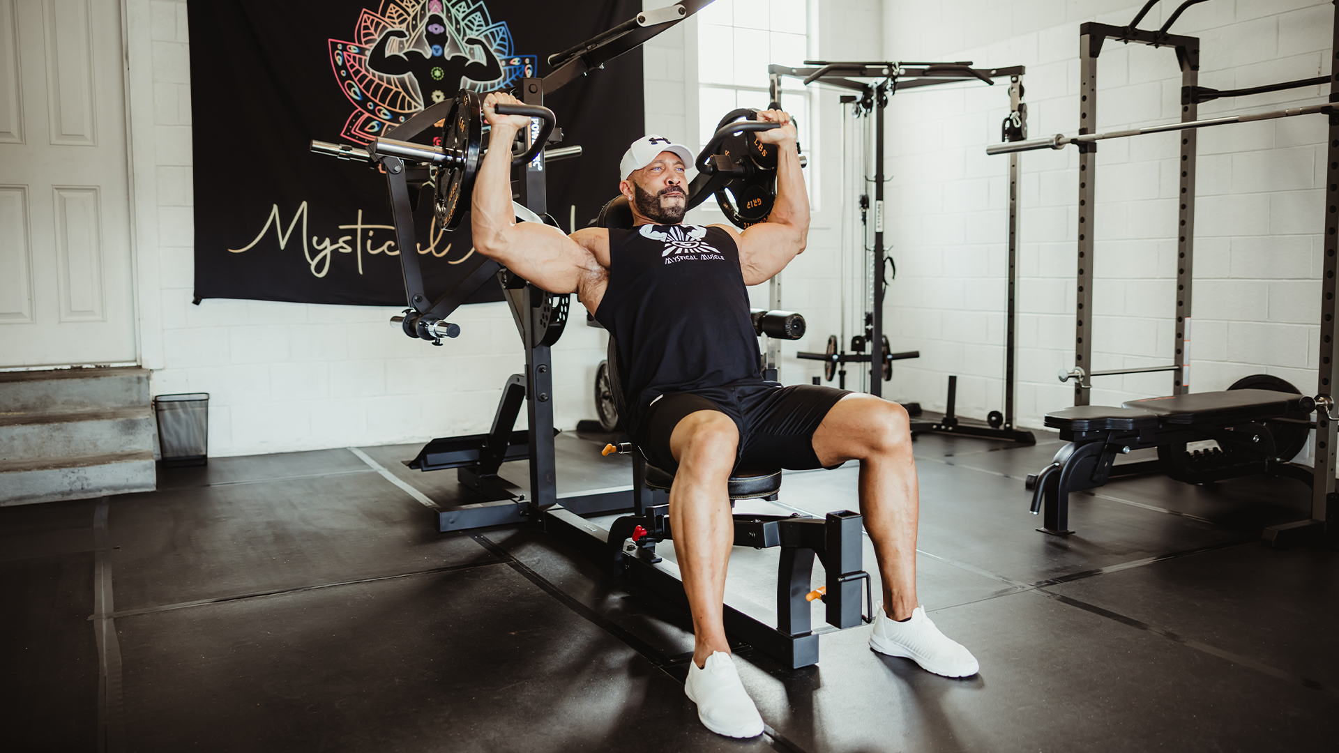 gray computer monitor